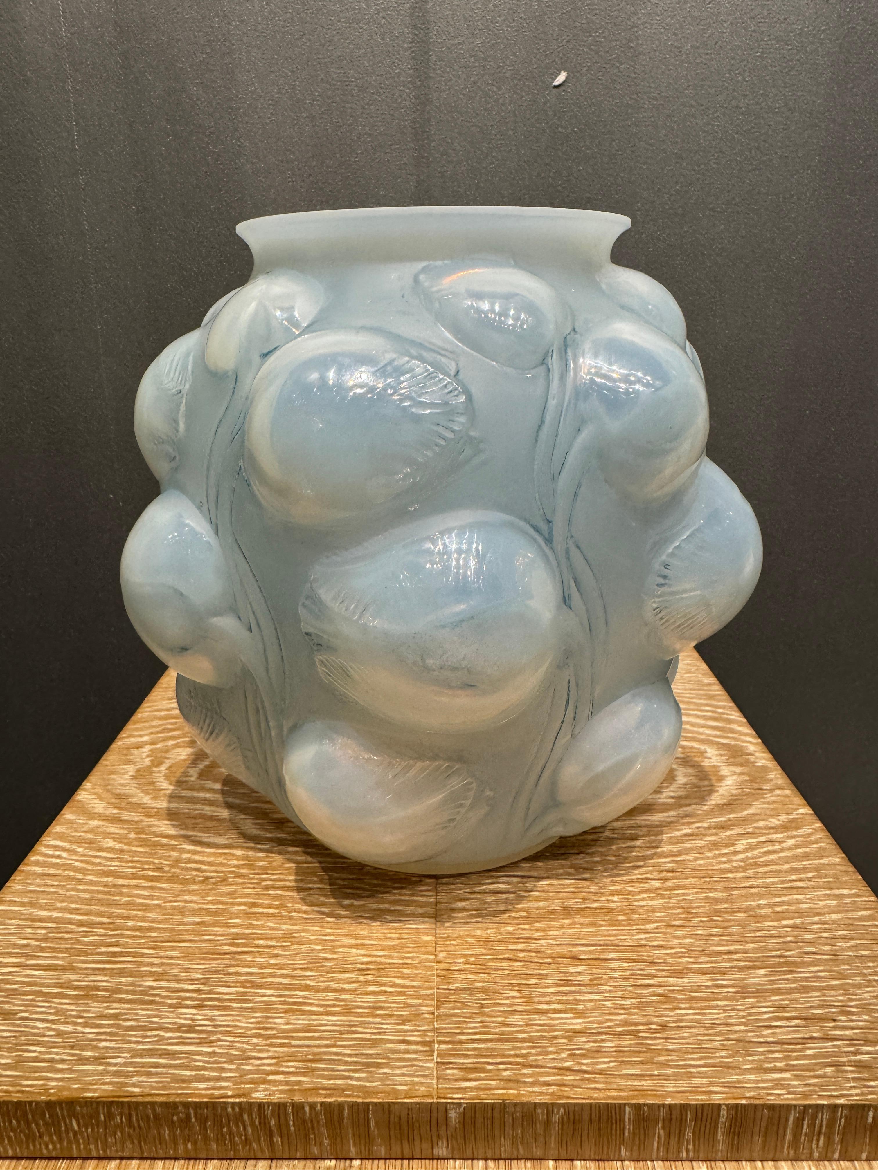 Jarrón Tulipán Art Déco R.Lalique Art Decó en venta