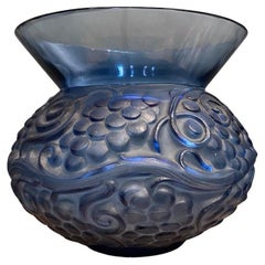 Vintage A R.Lalique Bleu Glass Fontainebleau Vase 