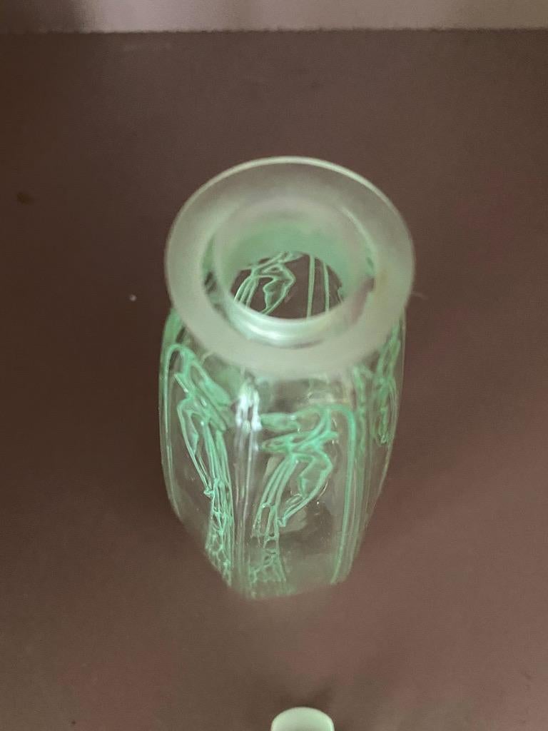 Un ciclamino R.Lalique  1909 Vetro  Bottiglia di profumo per Coty In condizioni ottime in vendita a SAINT-OUEN-SUR-SEINE, FR