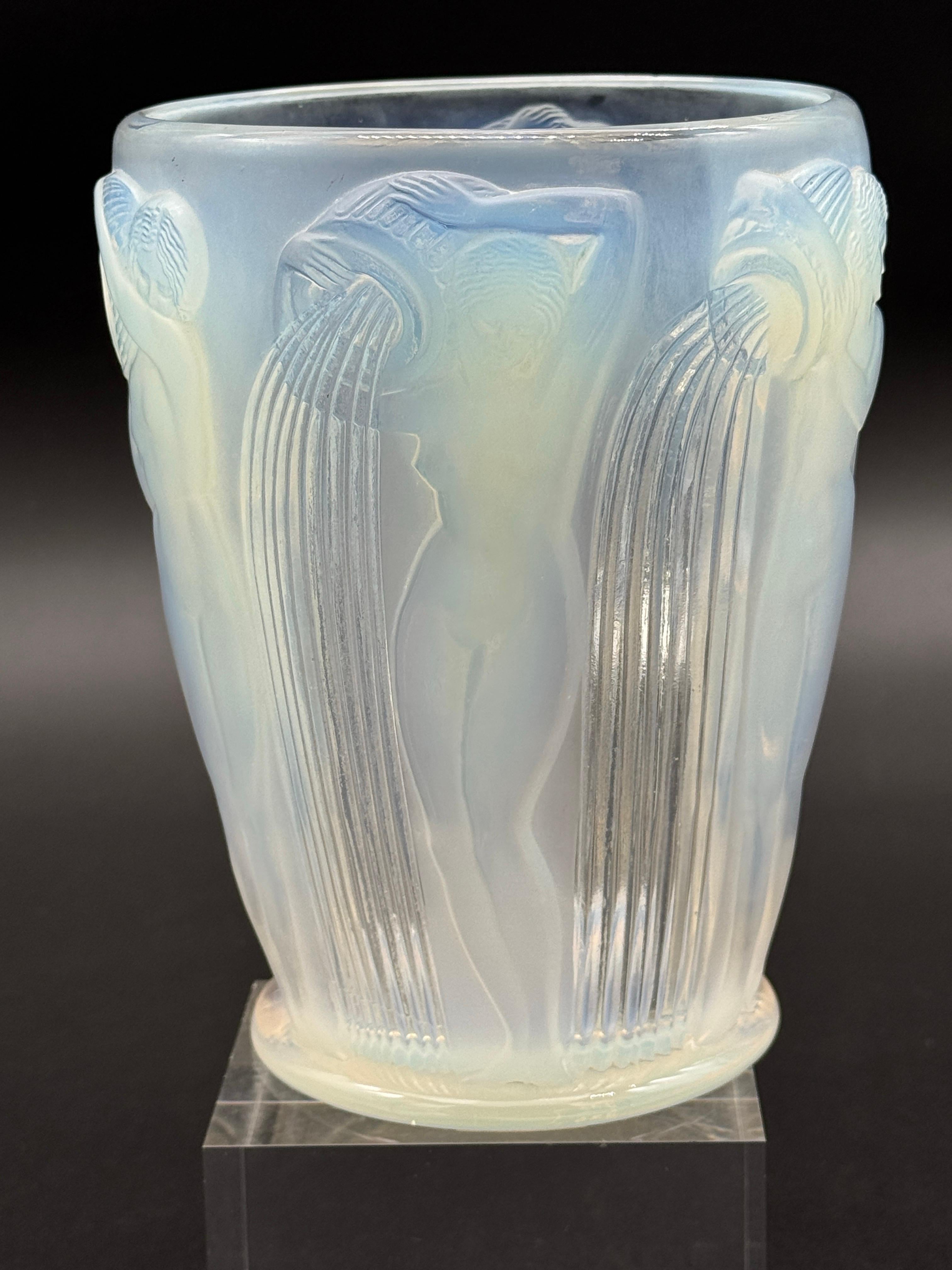 Un vaso di vetro R&R ART Lalique Danaïdes Art Déco in vendita 1