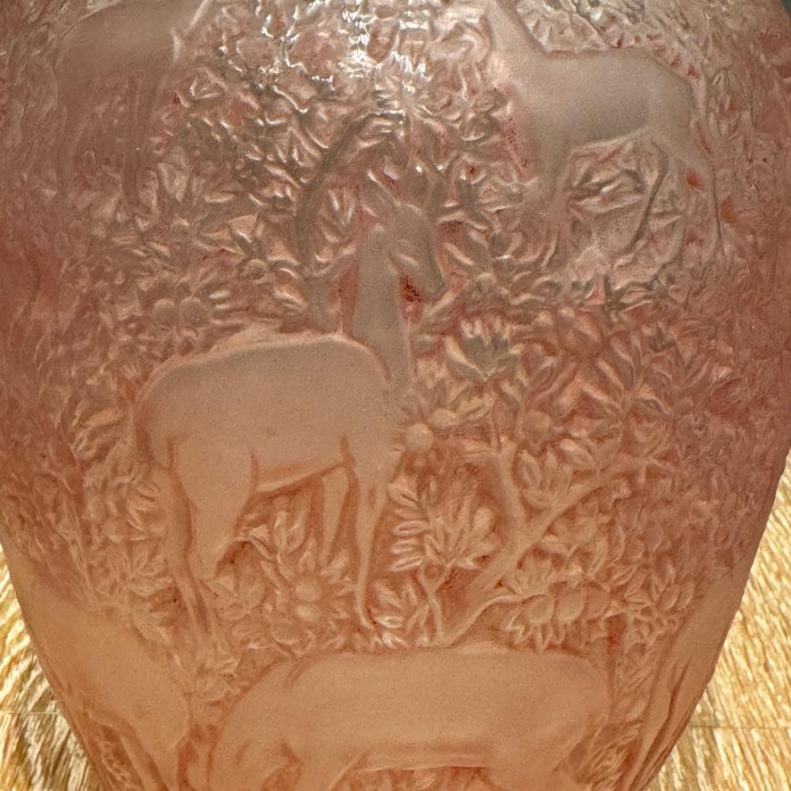 Vase Biches ART DECO en verre de R.Lalique Excellent état à SAINT-OUEN-SUR-SEINE, FR