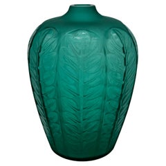 A R.Lalique Green Art Déco Tournai Vase