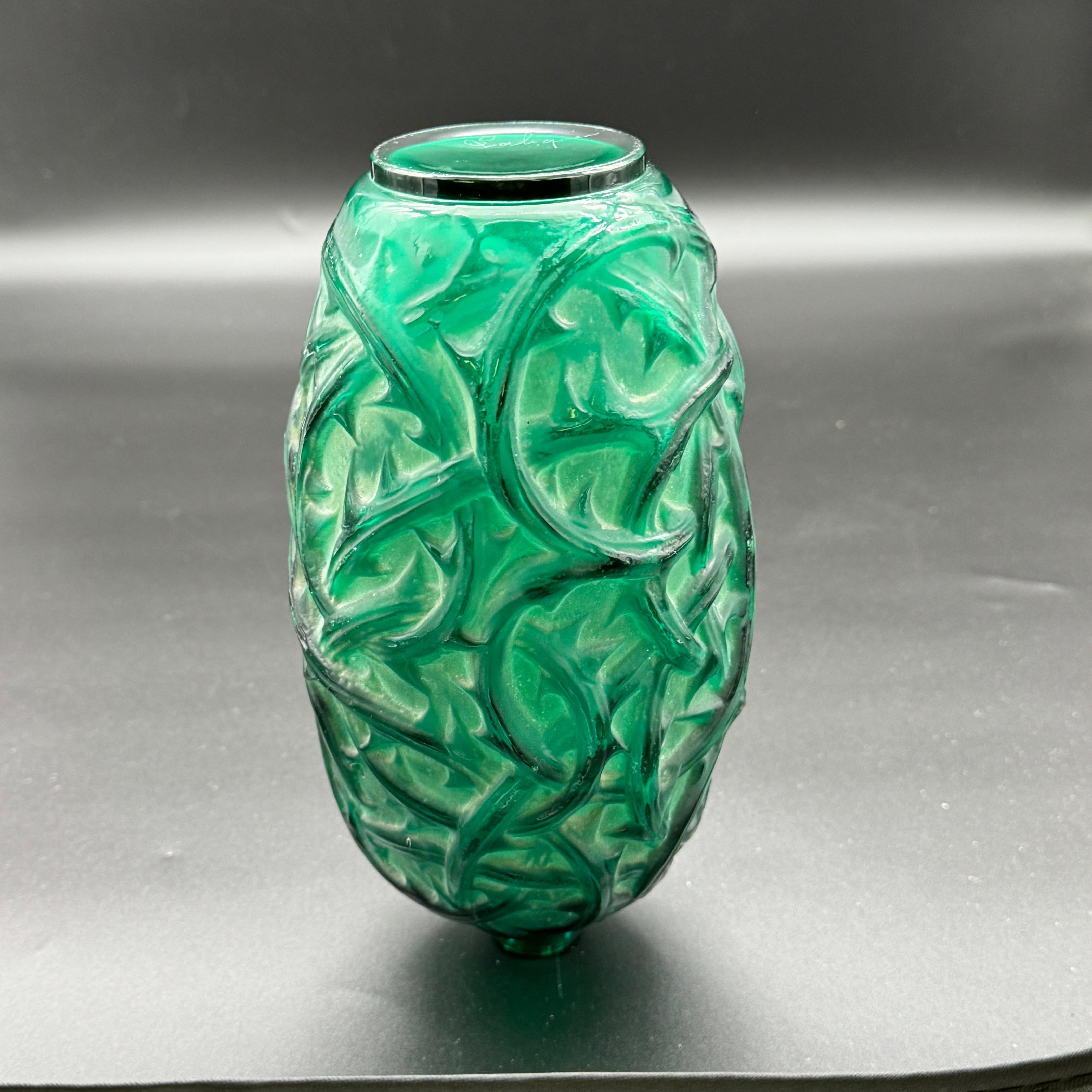 A R.Lalique green glass Art Deco Ronces Vase 4