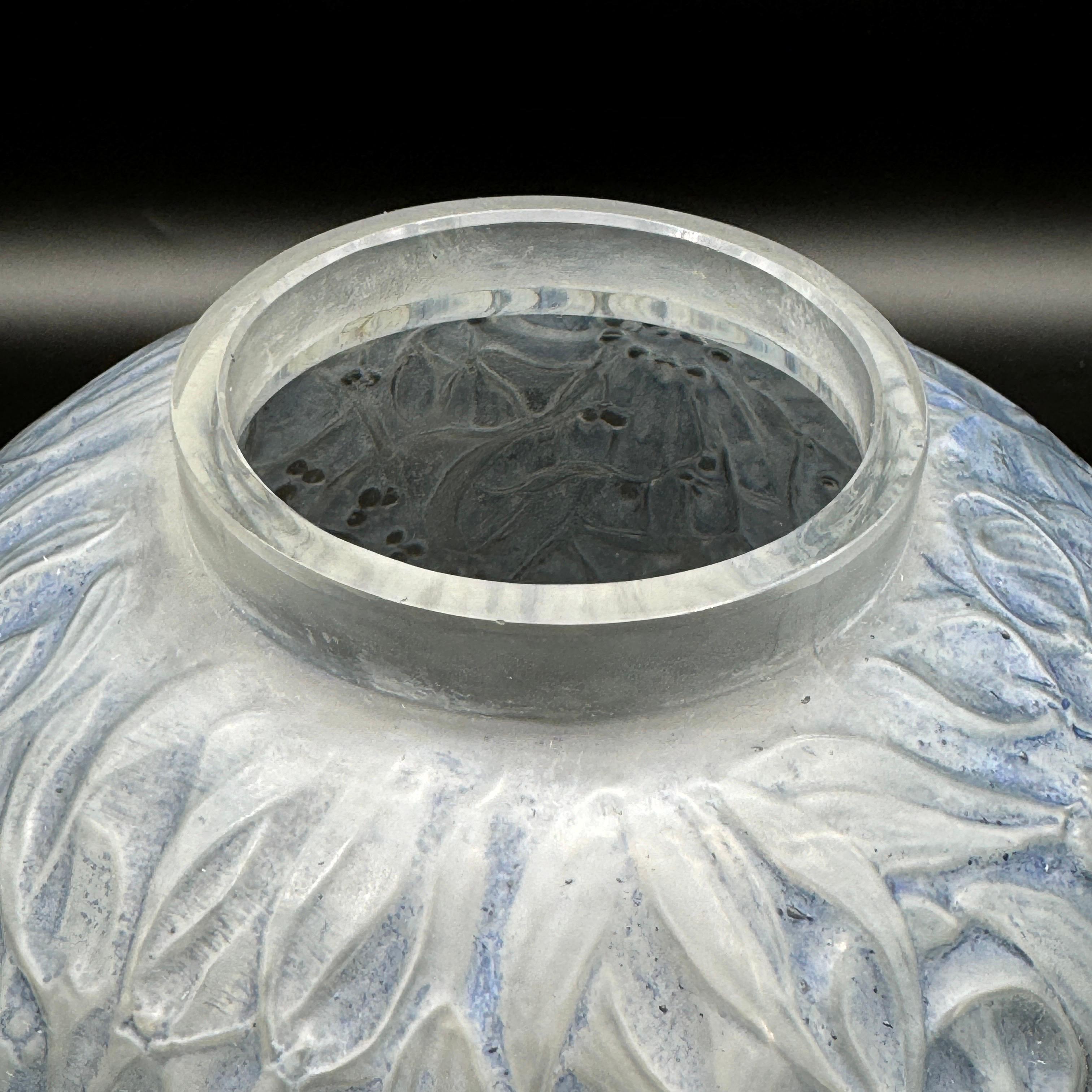 A R.Lalique Gui Vase 6