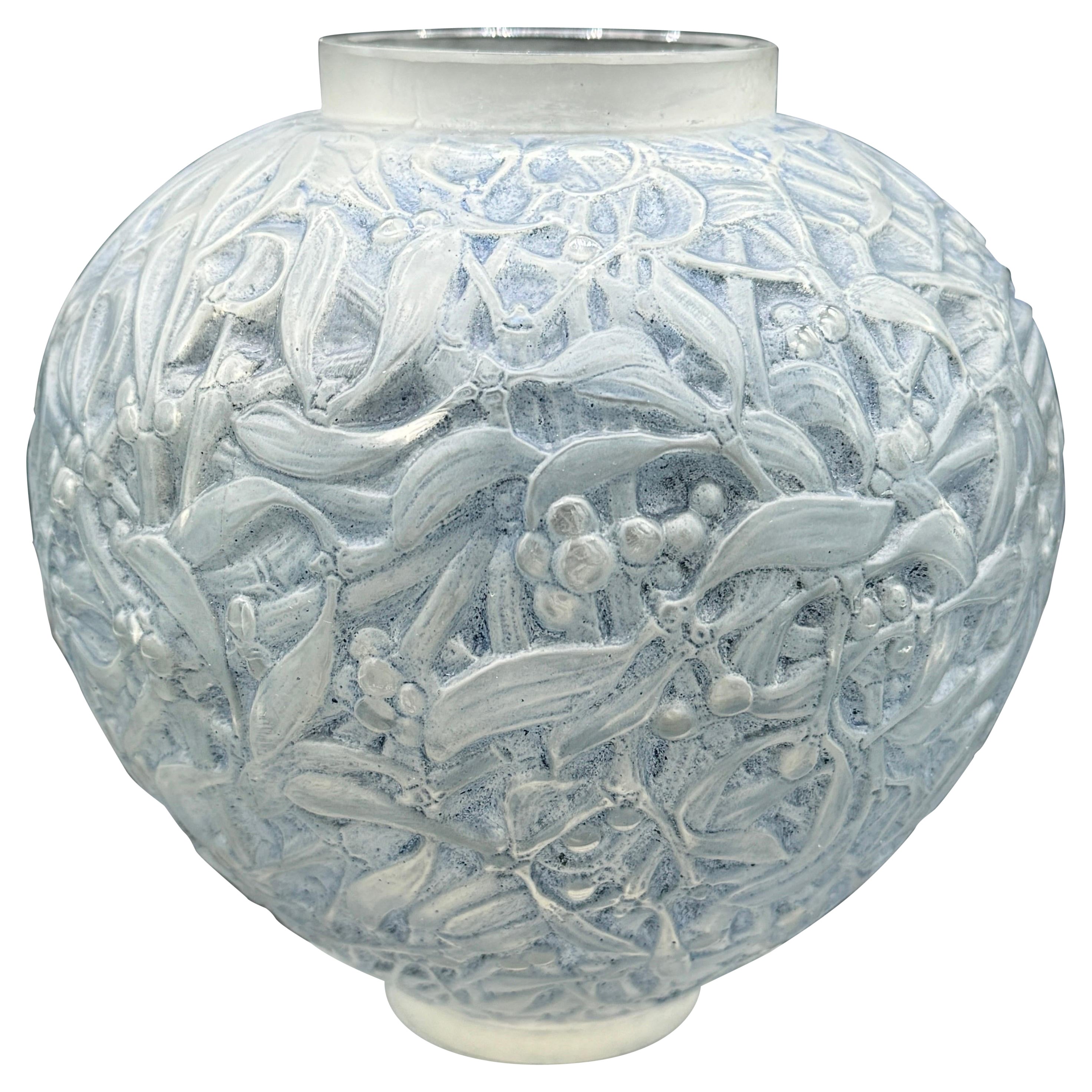 A R.Lalique Gui Vase