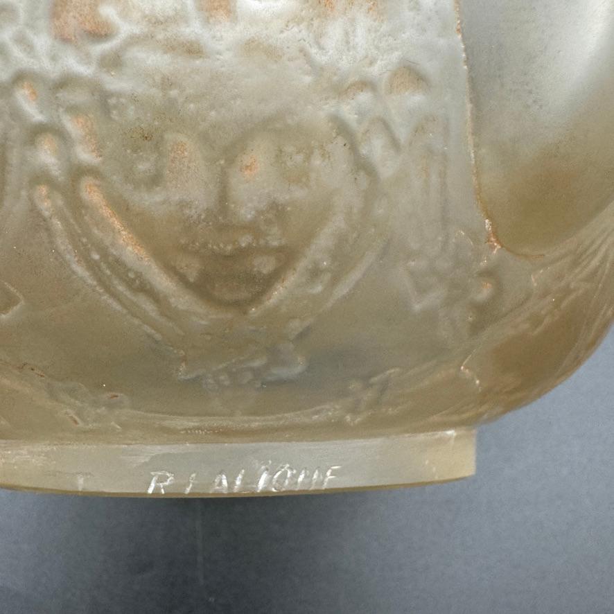 A R.Lalique Masques and Figurines Glass Vase 4