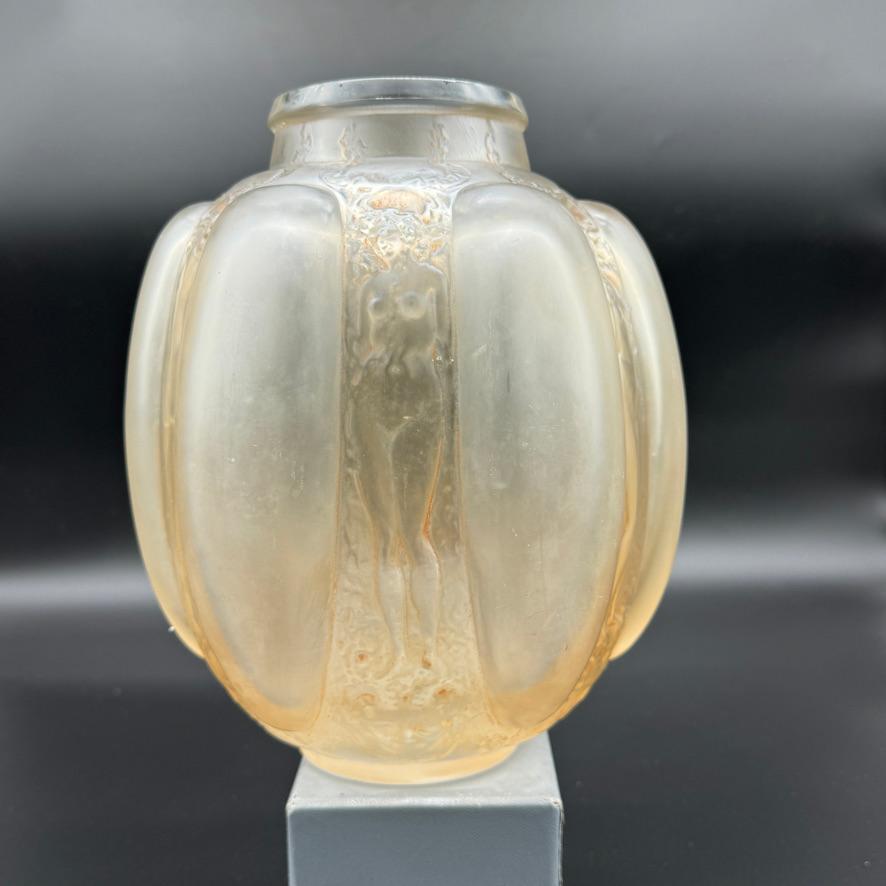 Art Nouveau A R.Lalique Masques and Figurines Glass Vase