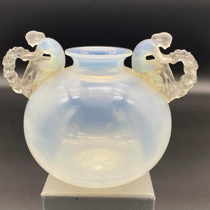 Un vaso Bouchardon opalescente di R.Lalique in vendita 1