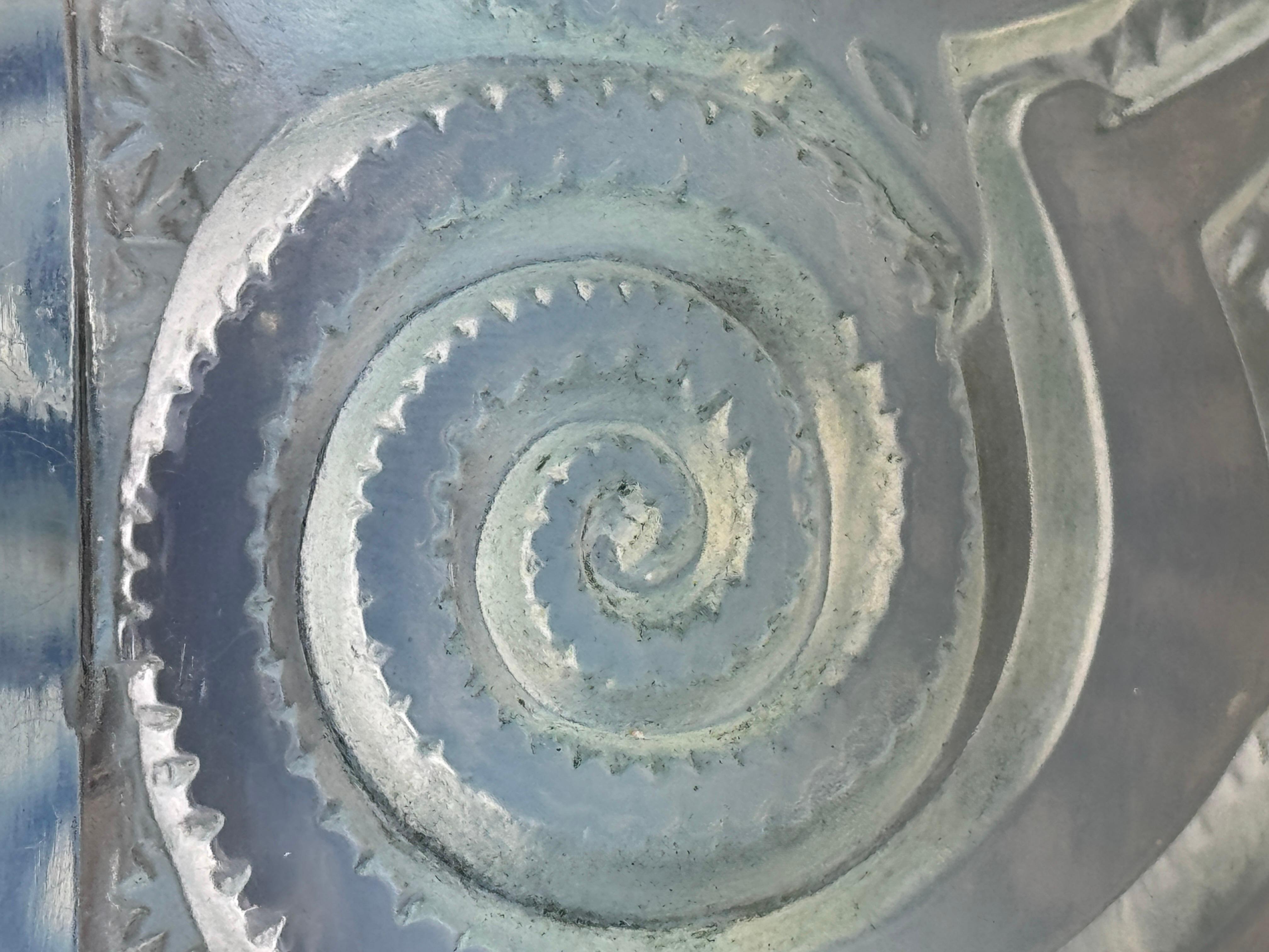 A R.Lalique Opalescent Glass Rennes Vase For Sale 1