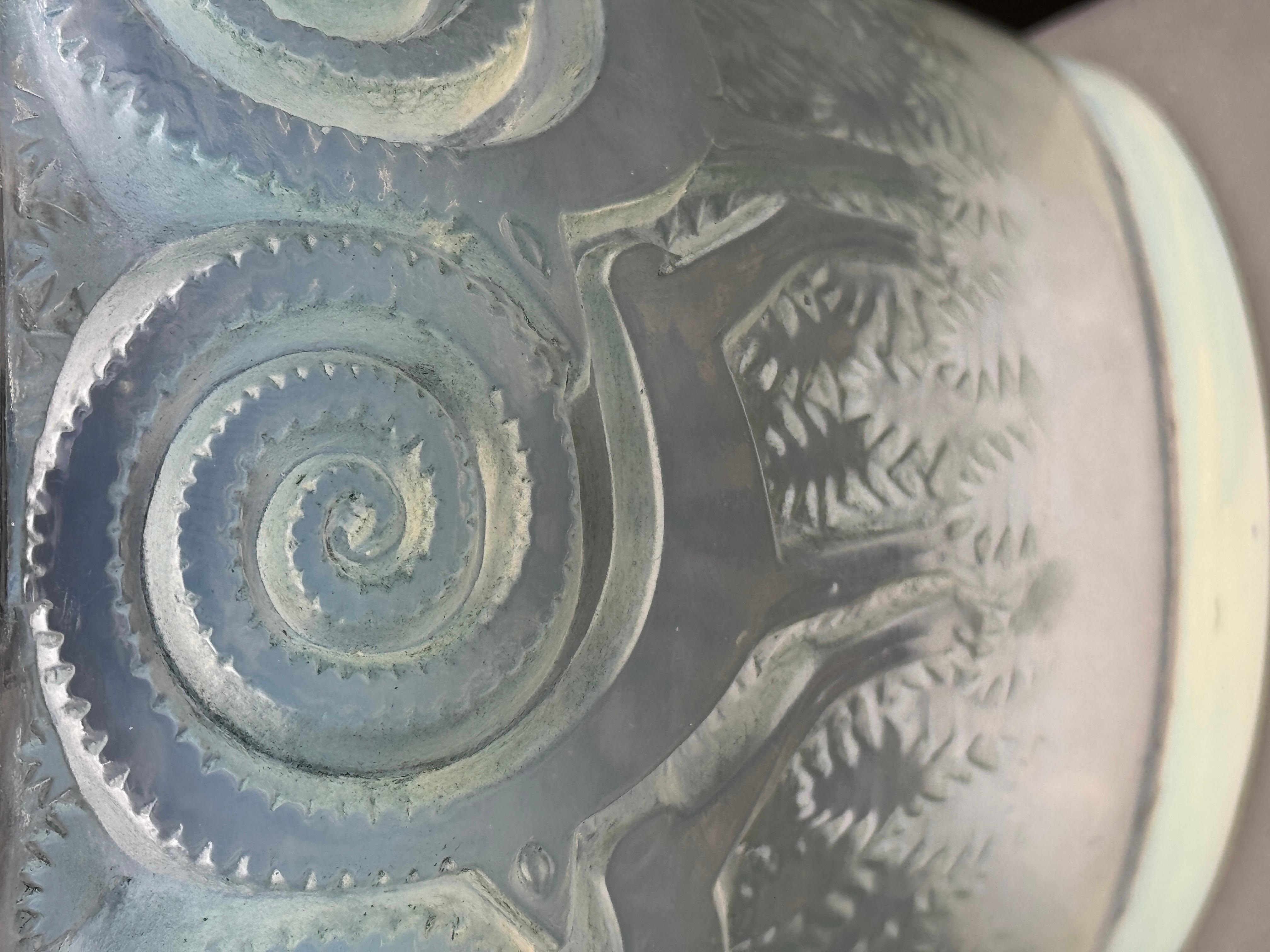 A R.Lalique Opalescent Glass Rennes Vase For Sale 2