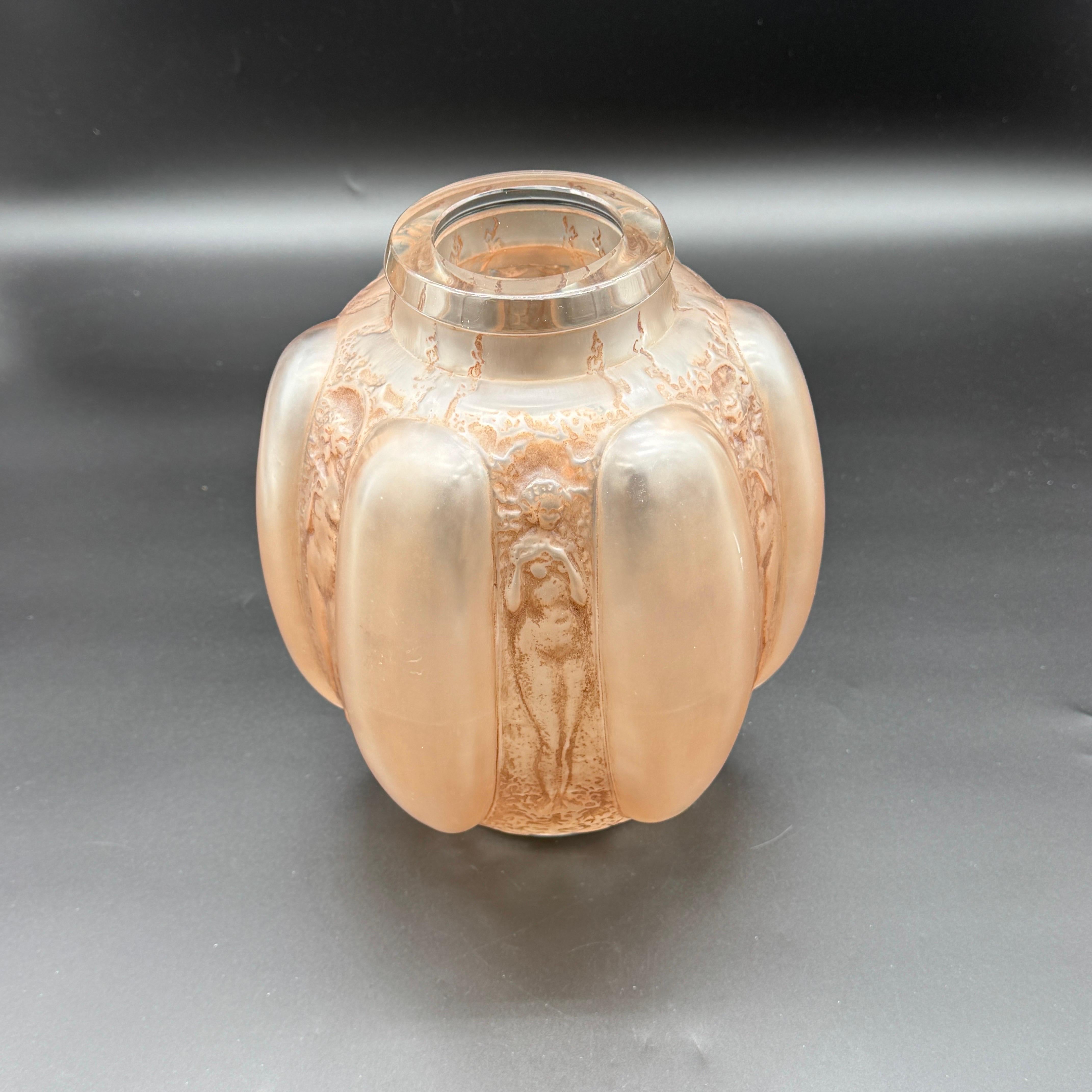 A R.Lalique Six Figurines and Masks Glass Vase 7