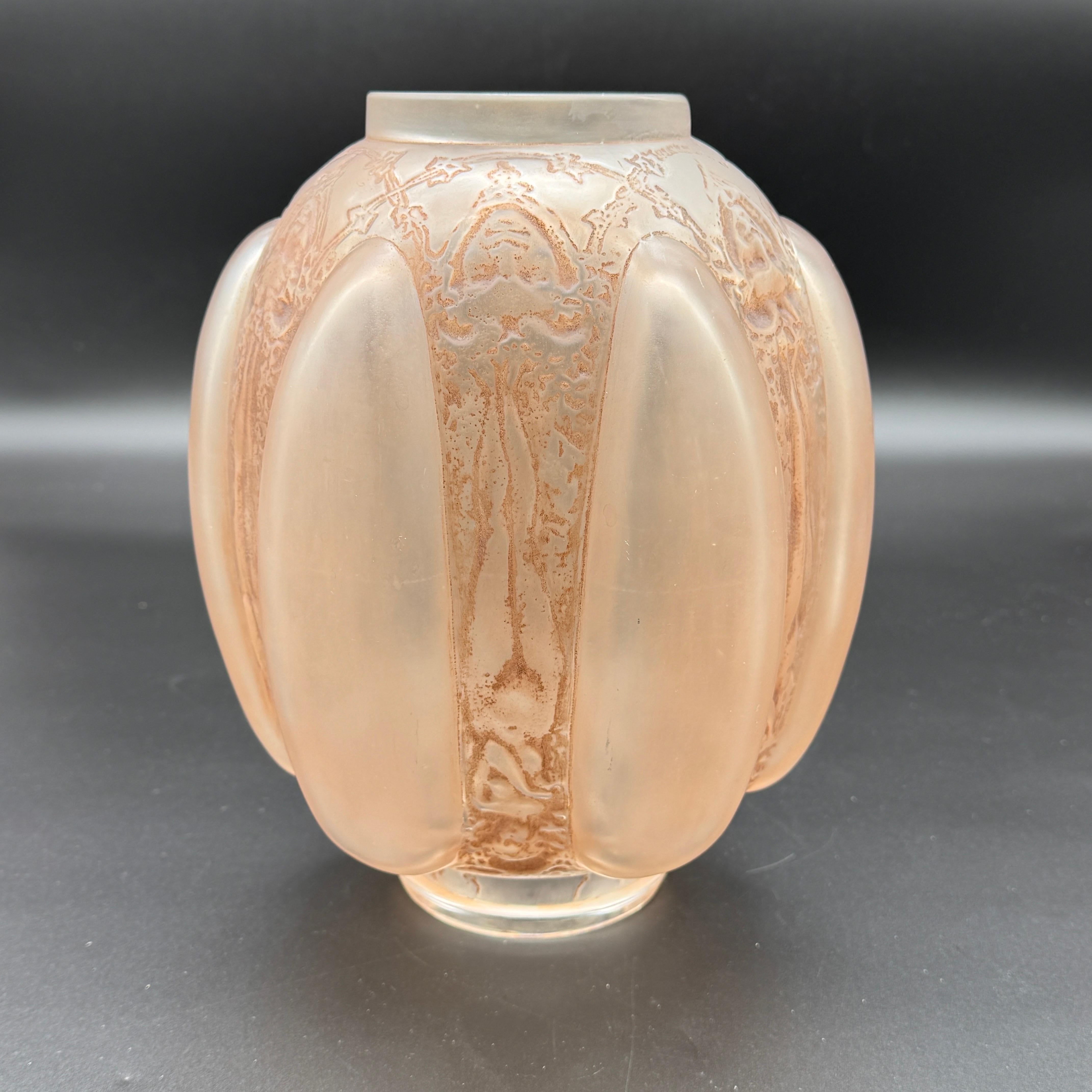 A R.Lalique Six Figurines and Masks Glass Vase 2