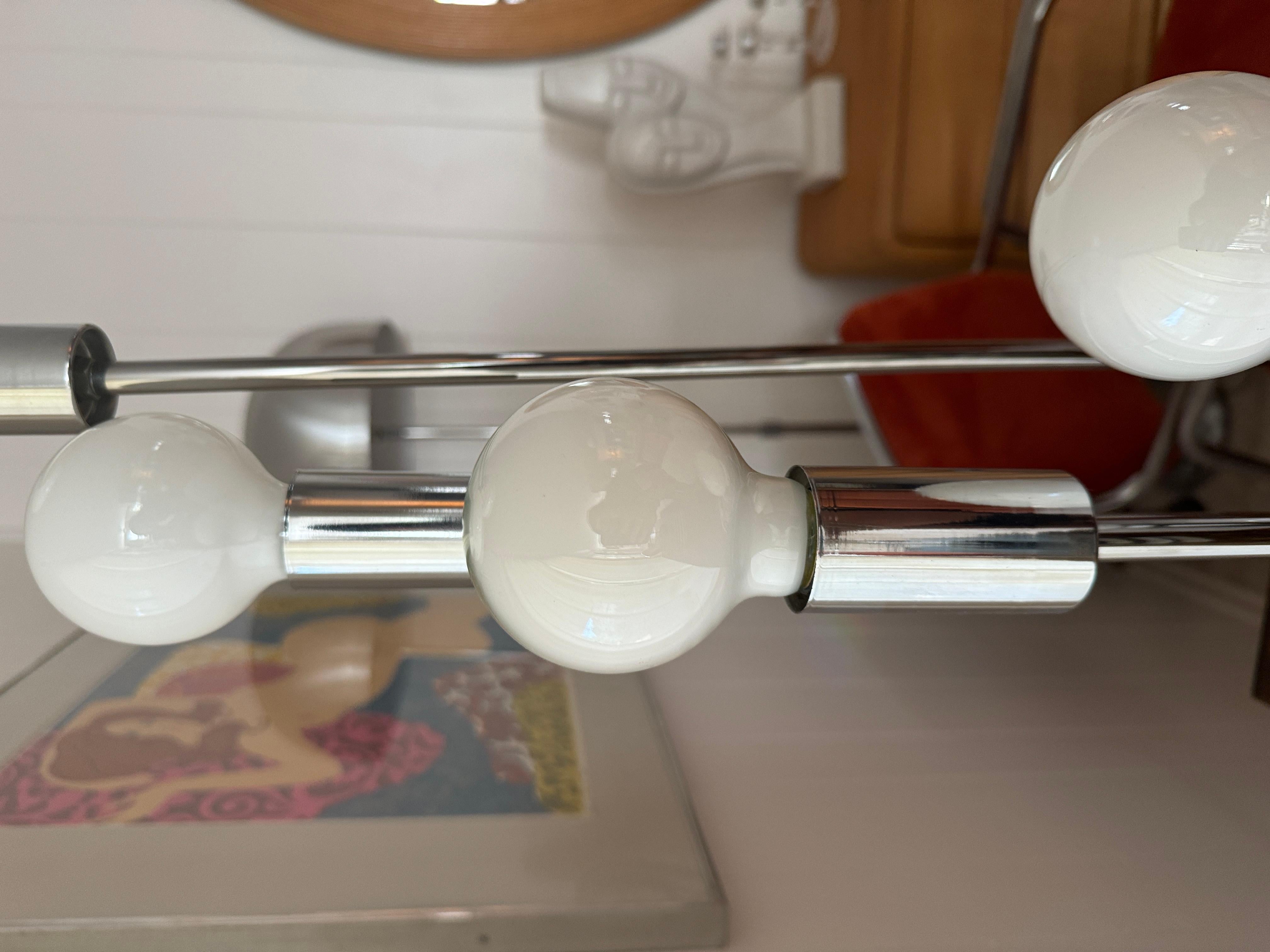 A Robert Sonneman Style waterfall table lamp, circa 1960s 1