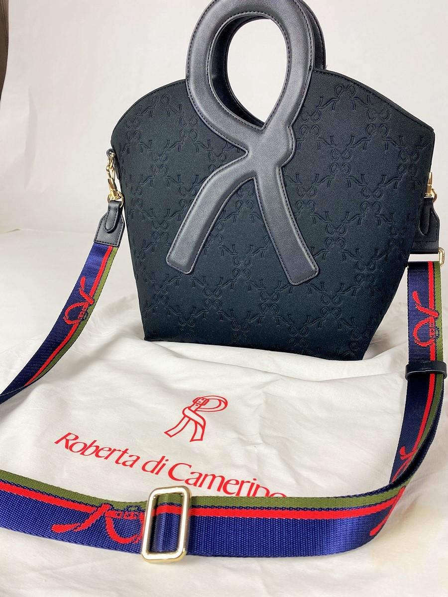 A Roberta di Camerino Handbag As New Condition Circa 2015 In Excellent Condition In Toulon, FR