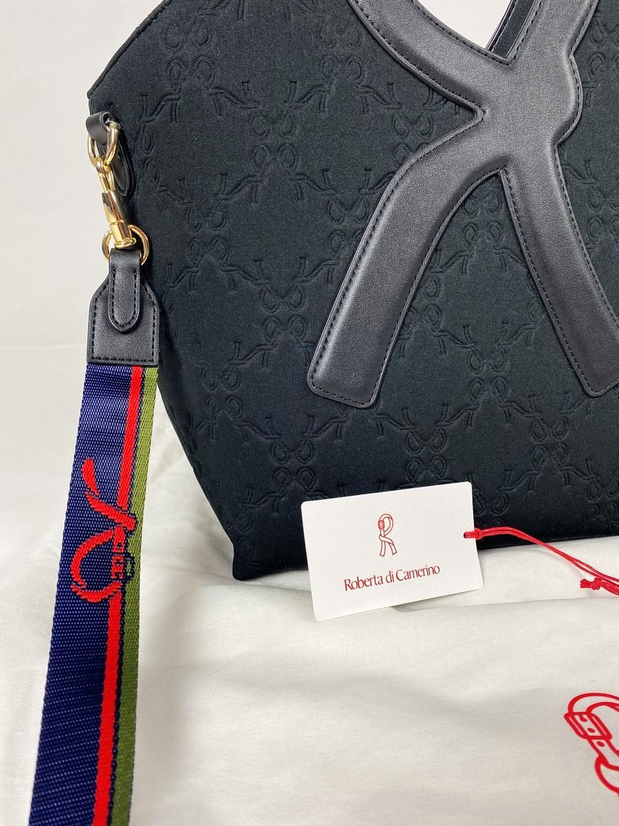Women's A Roberta di Camerino Handbag As New Condition Circa 2015