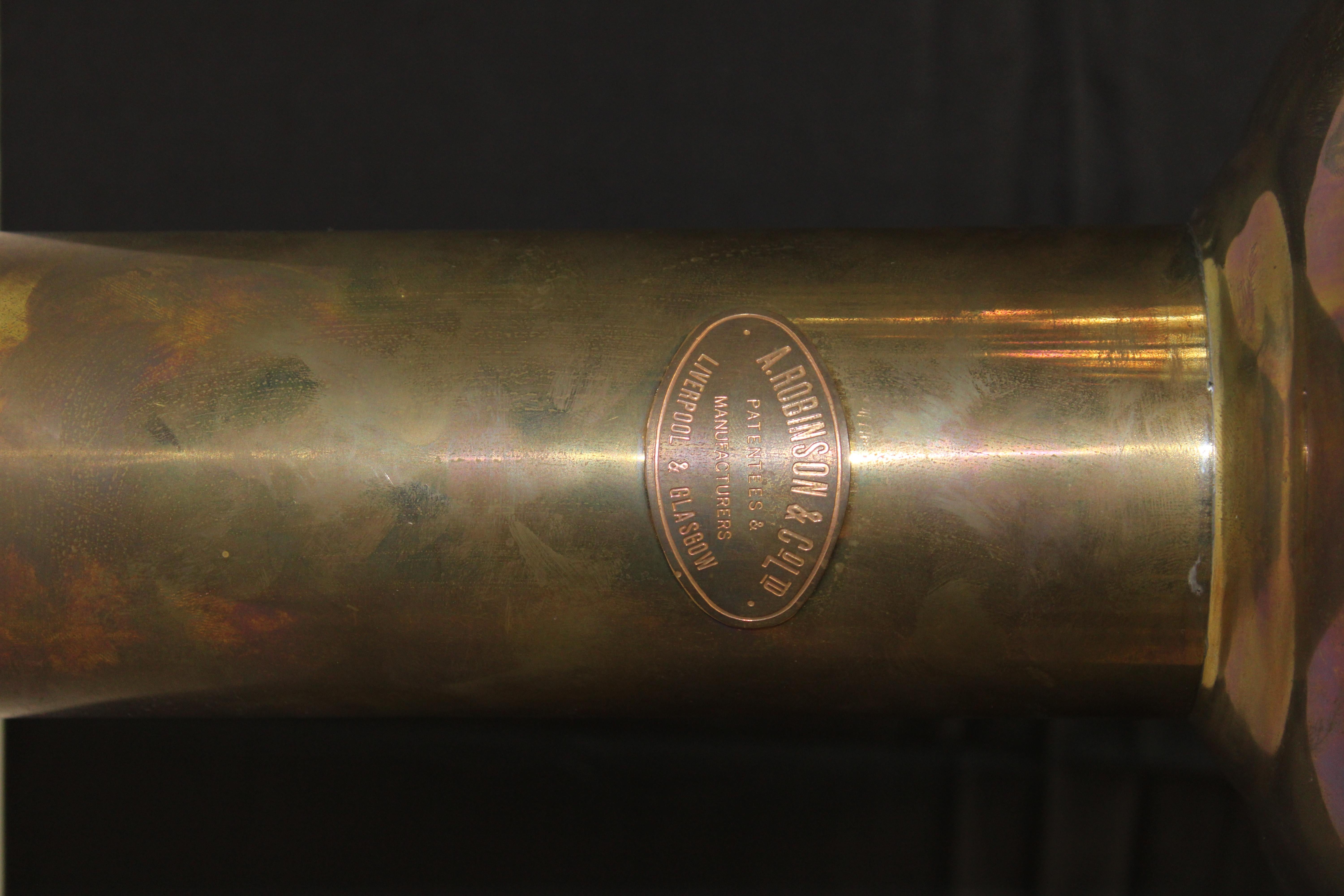 A. Robinson Co Ltd. Liverpool Brass Ships Compass Converted Table Lamp In Good Condition For Sale In San Francisco, CA