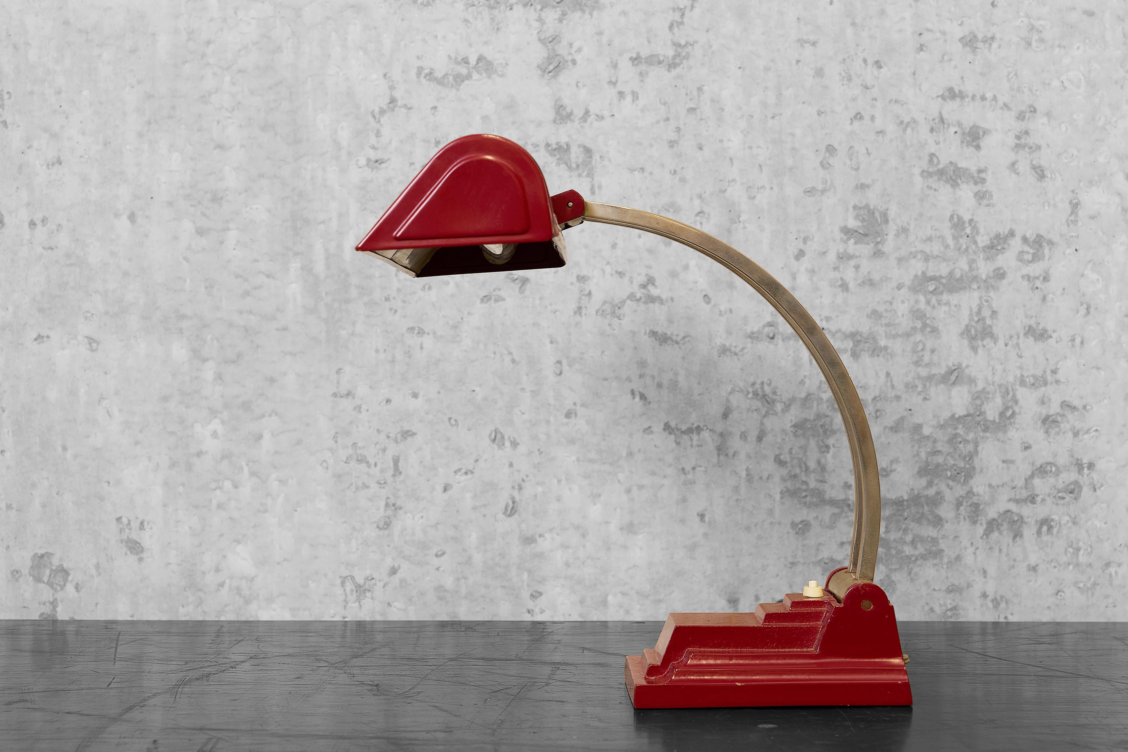 A Robust Modernist Desk Lamp In Good Condition For Sale In AMSTERDAM, NL
