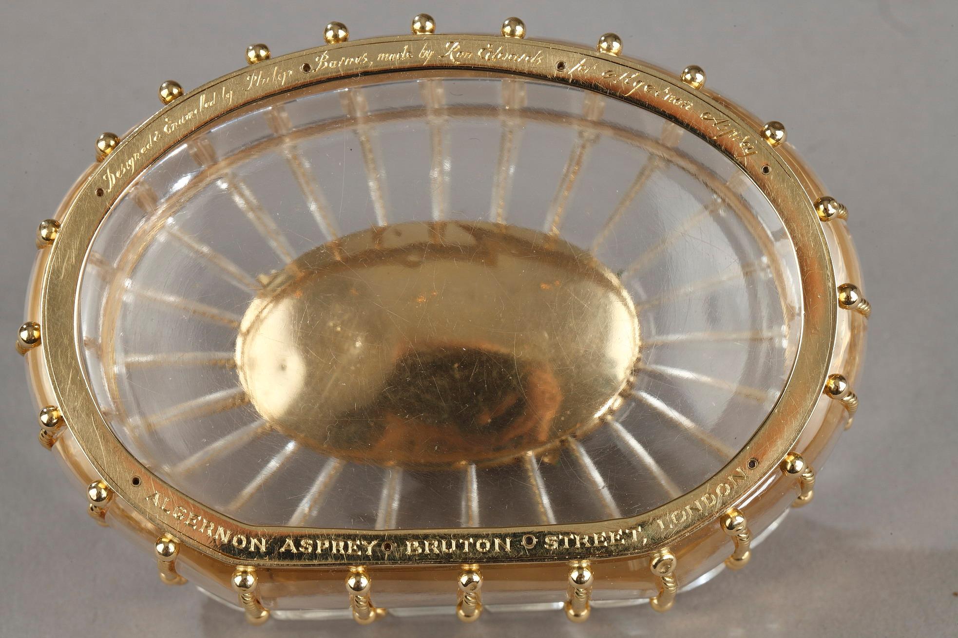 Boîte en cristal de roche avec montures en or émaillé, Algernon Asprey LTD, Sheffield. en vente 4