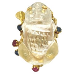 Bague grenouille en cristal de roche, or, saphir et rubis