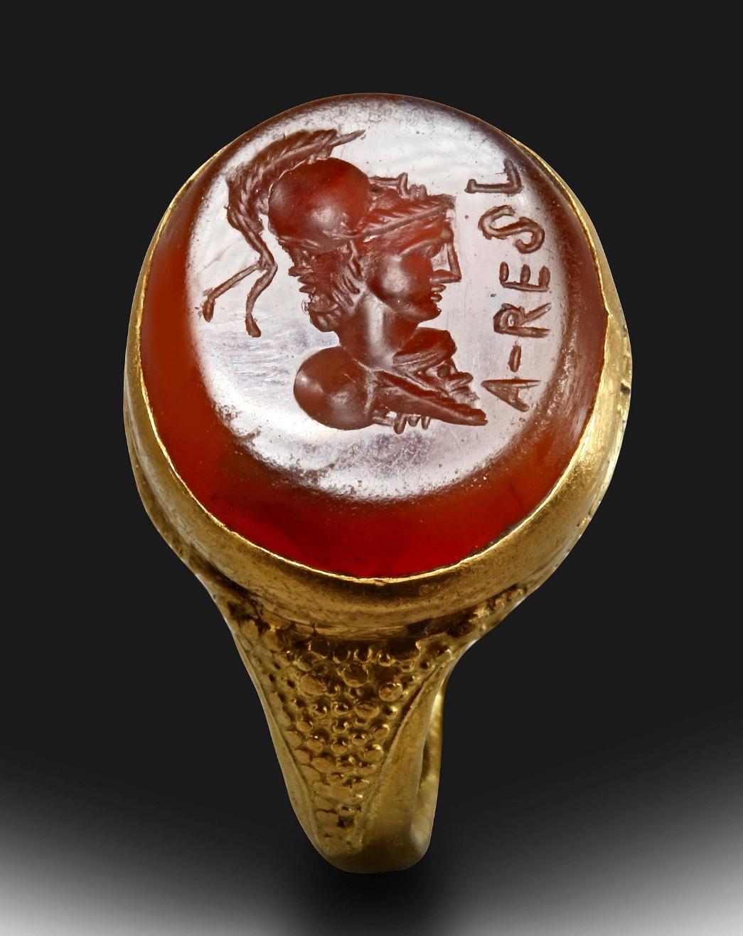 Romanischer Karneol Gryllus-Intaglio in Goldring, ca. 2.-3. Jahrhundert n. Chr. (Klassisch-römisch)