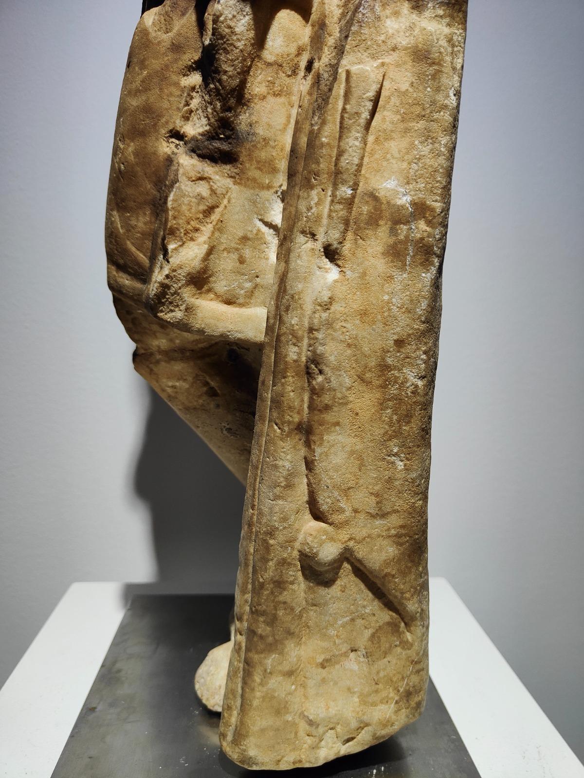 Roman Marble Trapezophorus circa 1st-2nd Century A.D For Sale 5