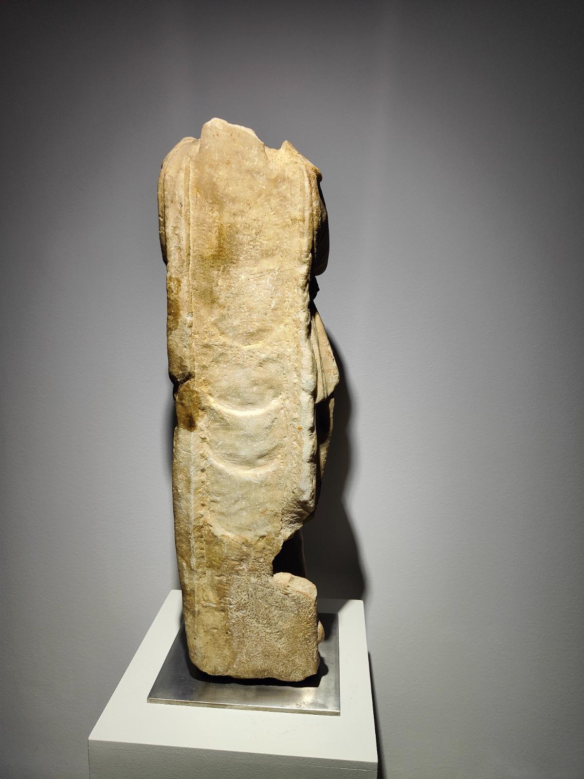 Römischer Marmor Trapezophorus ca. 1. bis 2. Jahrhundert n. Chr. im Angebot 10