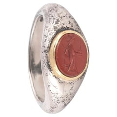 Bague romaine en argent et en or pour homme avec intaille en jaspe Circa 2st Century A.D.