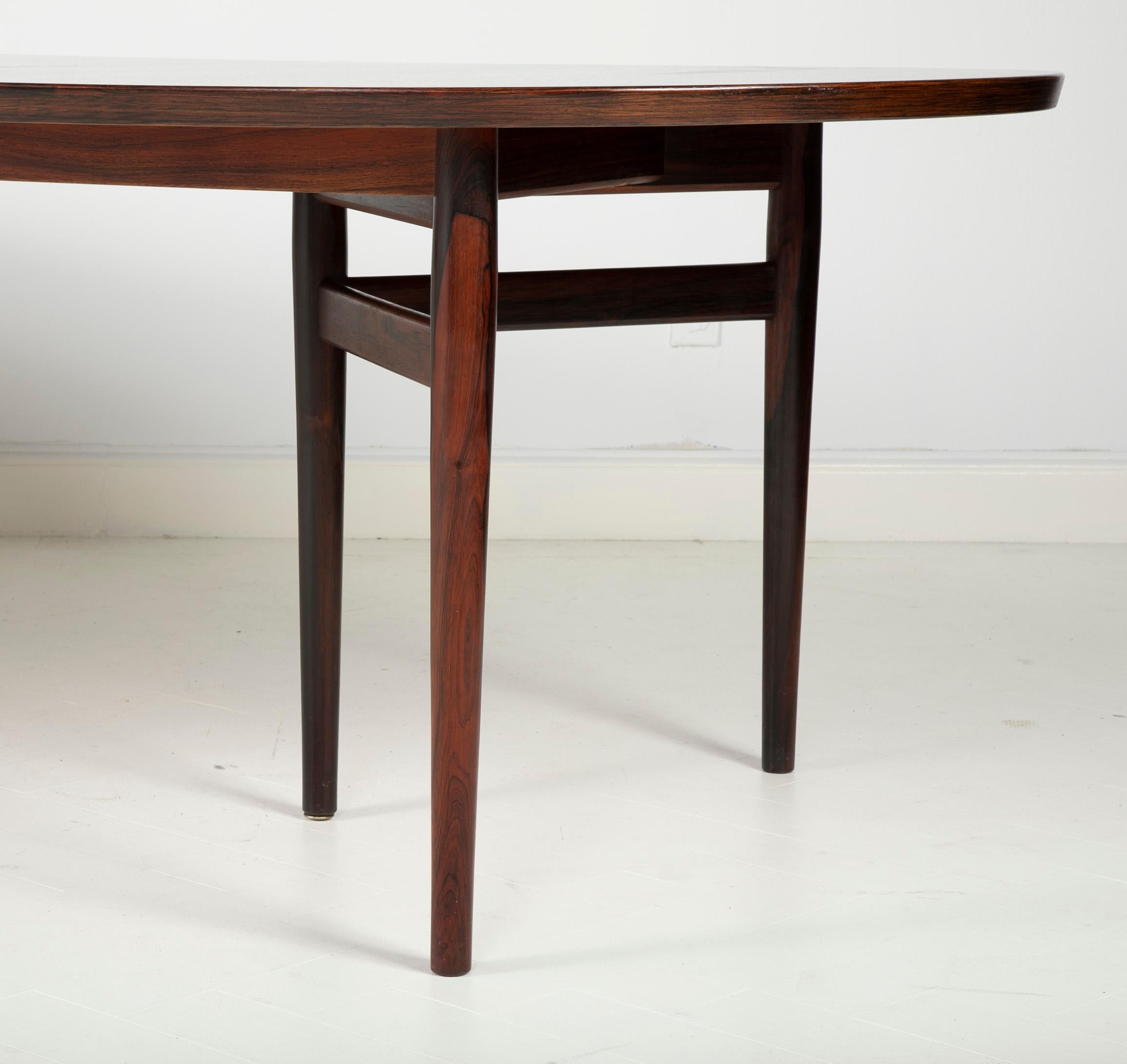 Mid-Century Modern Rosewood Dining Table Designed by Arne Vodder for Sibast Furniture