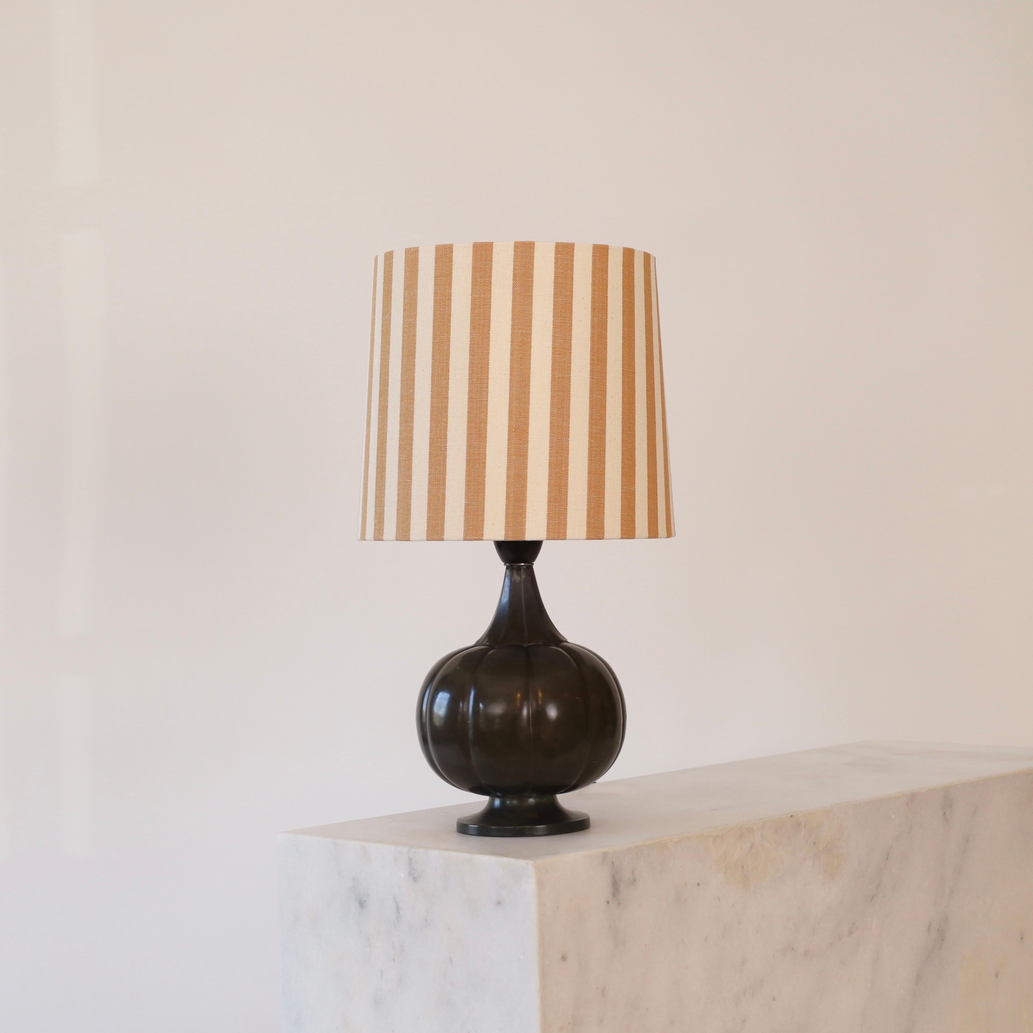 A round Just Andersen Table Lamp, 1920s, Denmark For Sale 8