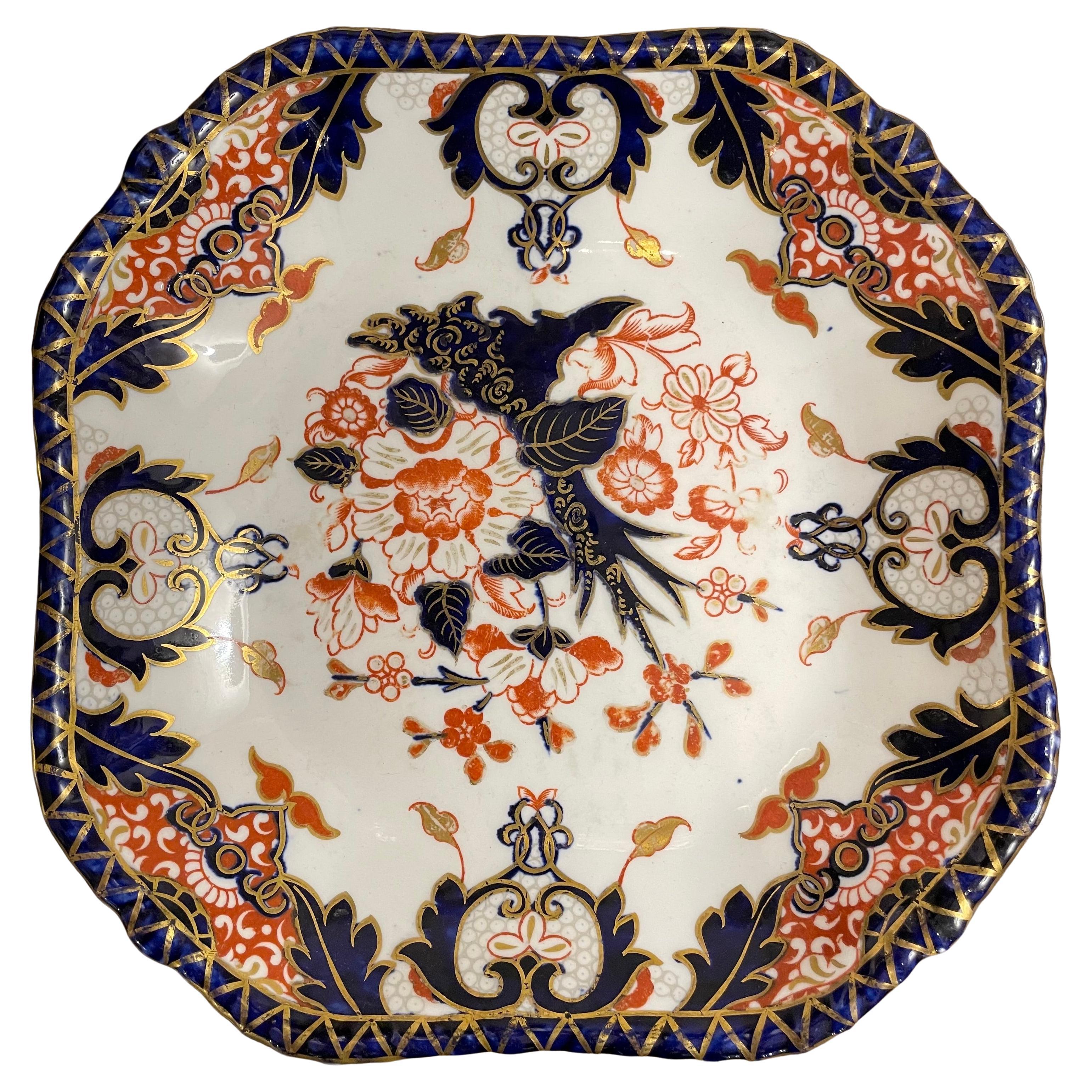 Piatto Imari quadrato Crown Derby '383', XIX secolo