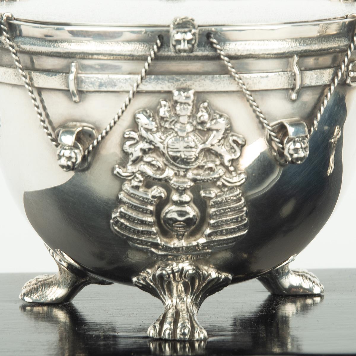Argento Un calamaio in argento di Carrington & Co con presentazione reale in vendita