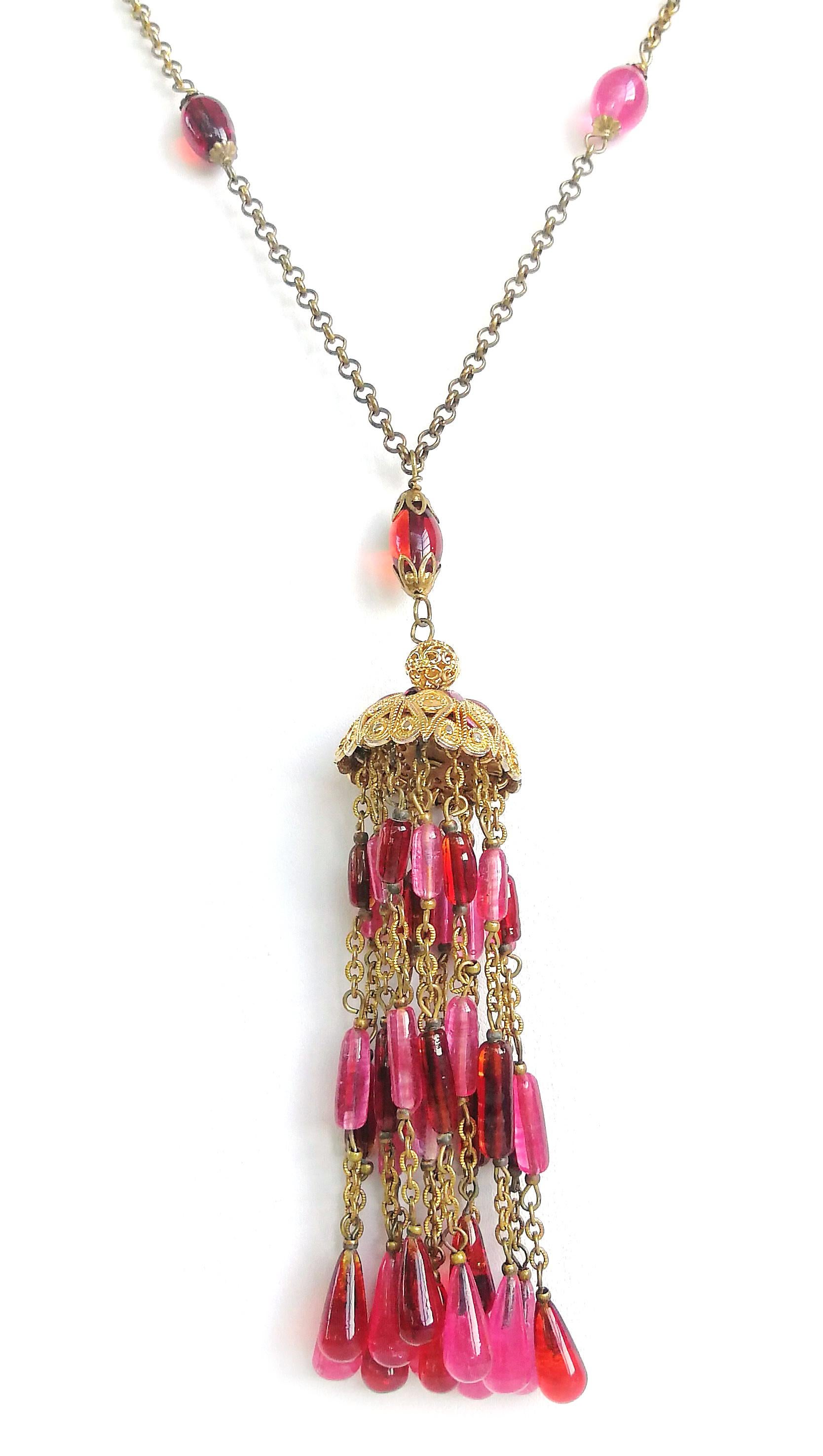 A ruby poured glass and gilt chain 'tassel' sautoir, Maison Gripoix, 1960s In Good Condition In Greyabbey, County Down