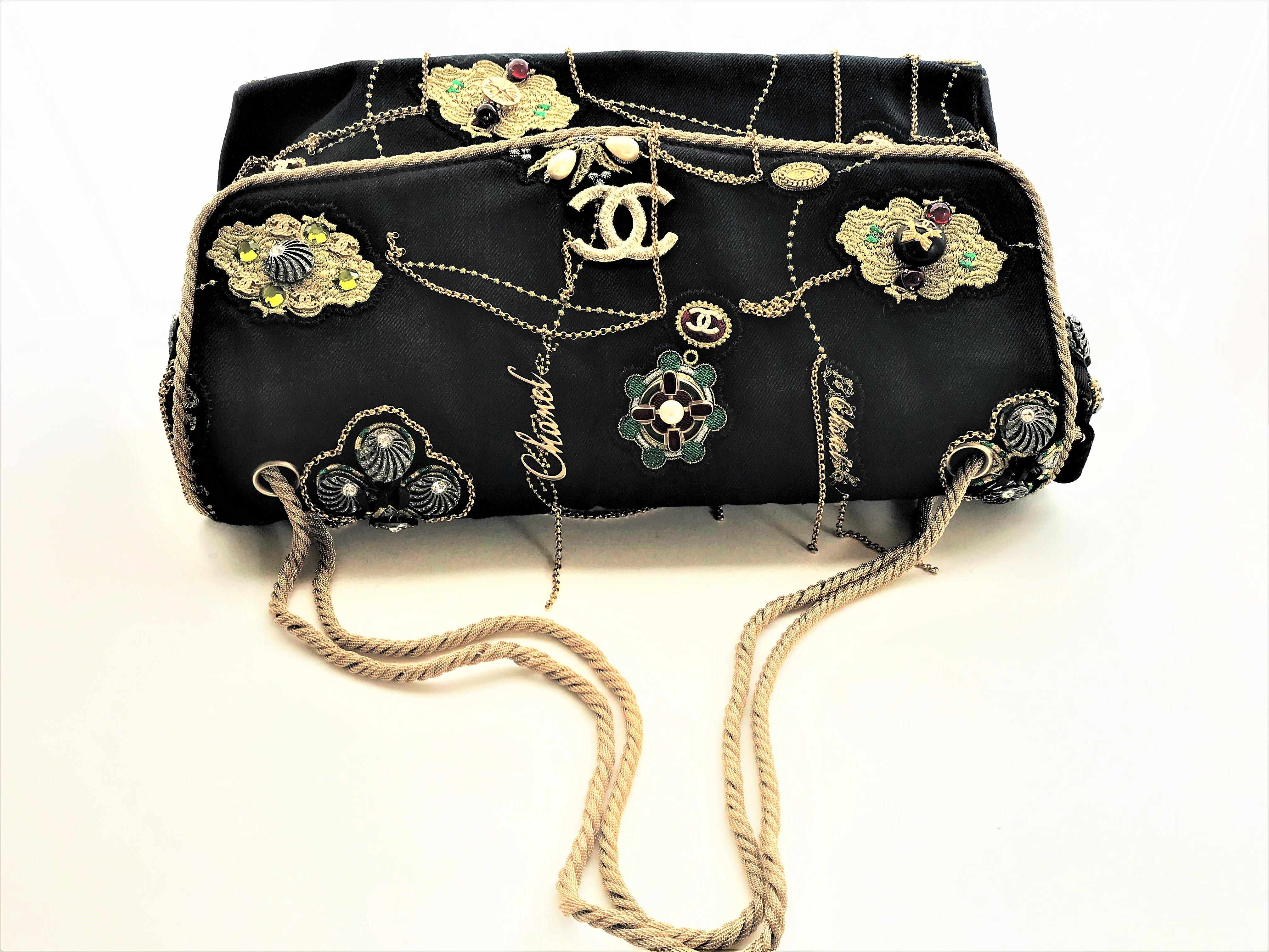 Noir PROTOTYPE DE PORTEFEUILLE d'un sac Jumbo en denim de CHANEL avec des Icônes de CHANEL 2007-2008A en vente