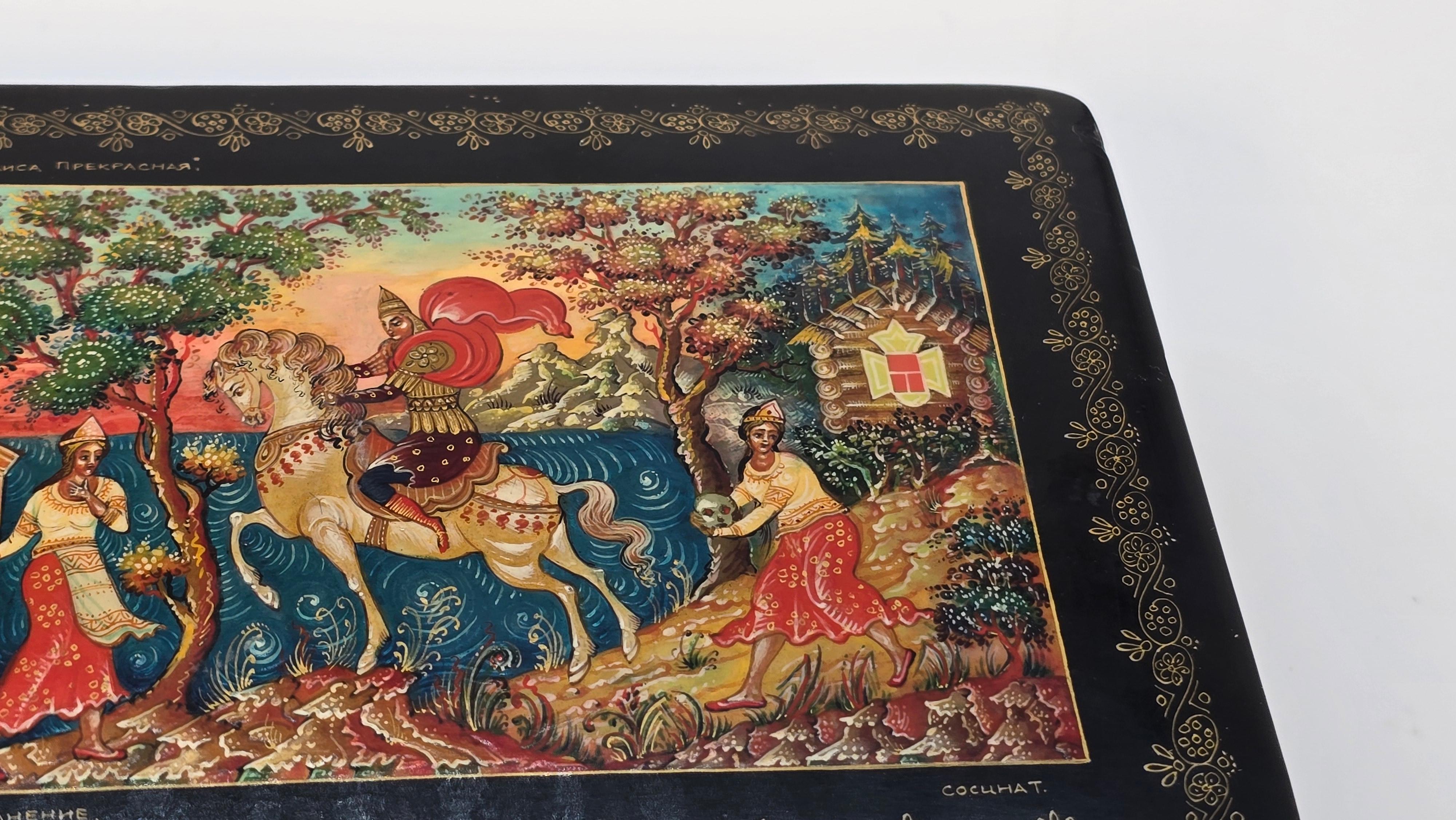 A Russian hand painted papier mâché box decorated with intricate scenes C1920 For Sale 2