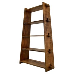 Uno scaffale rustico alpino Arte popolare francese del XX secolo