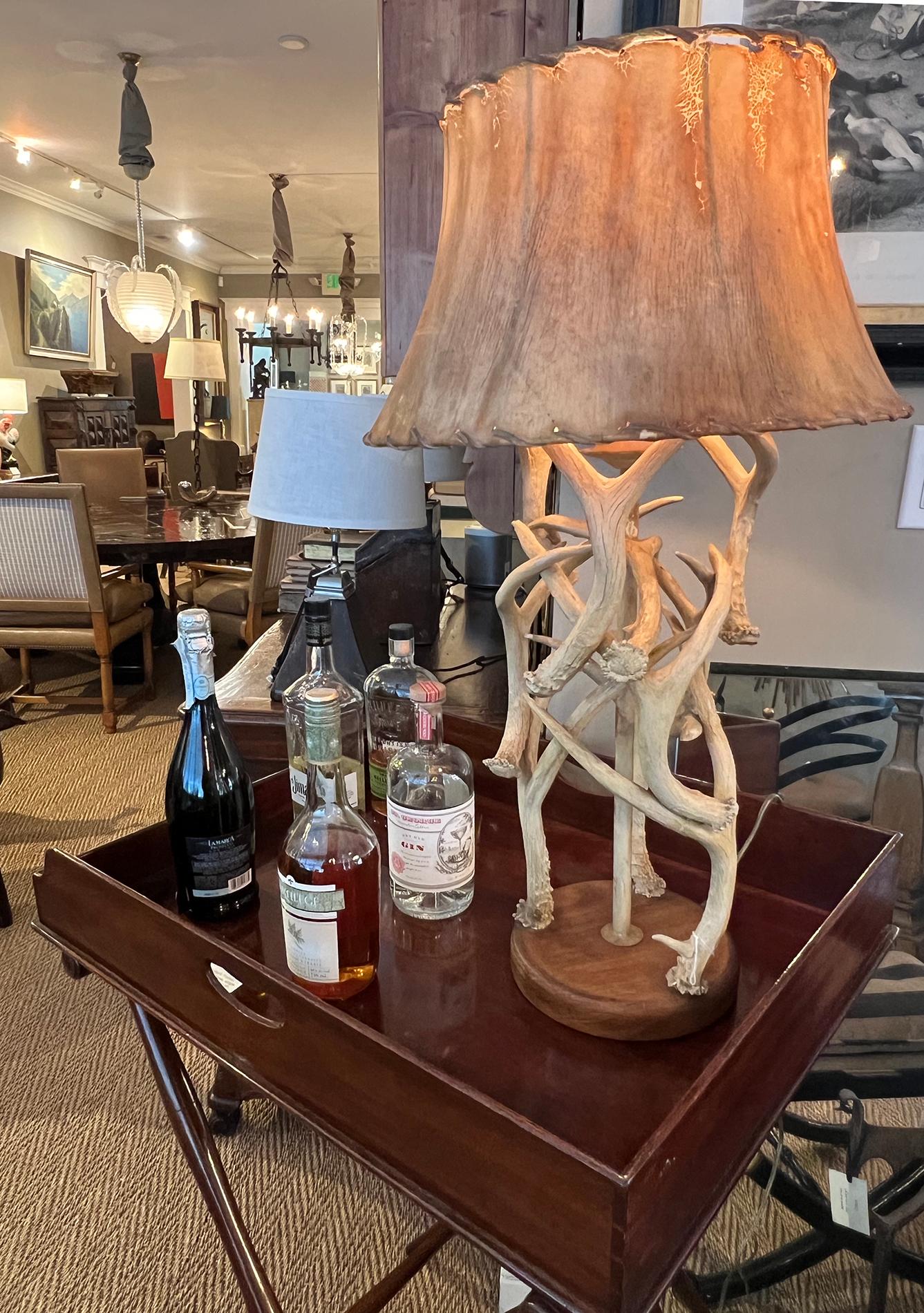 A Rustic Antler-Form Table Lamp For Sale 2