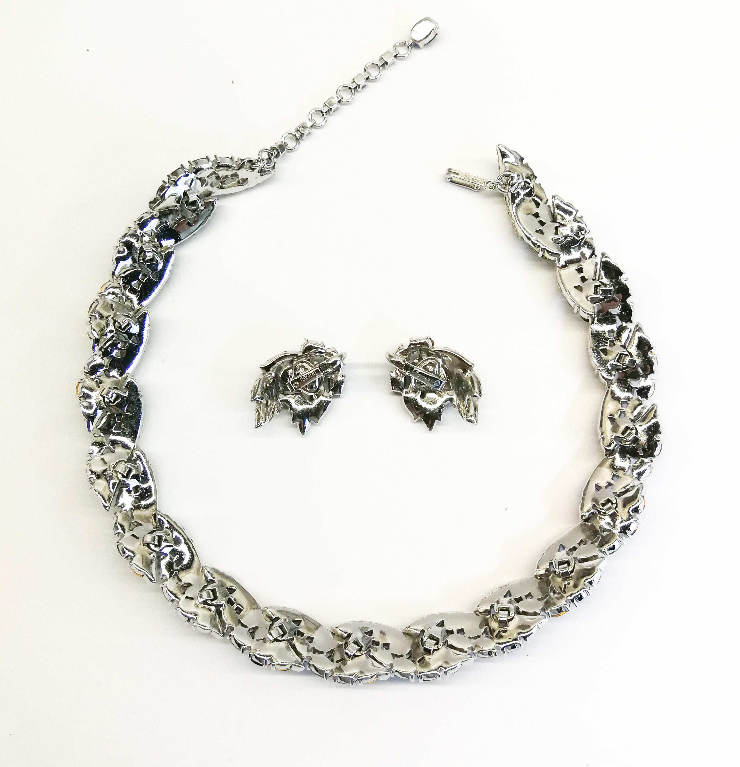 Women's A sapphire and clear paste necklace and earrings, A. Philippe for Trifari, 1950s For Sale