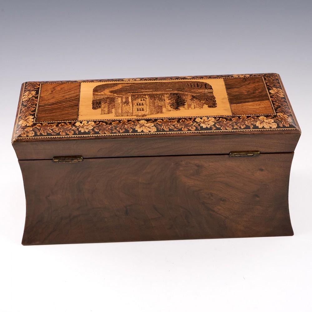 Chêne Boîte à thé à deux compartiments de style sarcophage représentant le château de Hever, vers 1870 en vente
