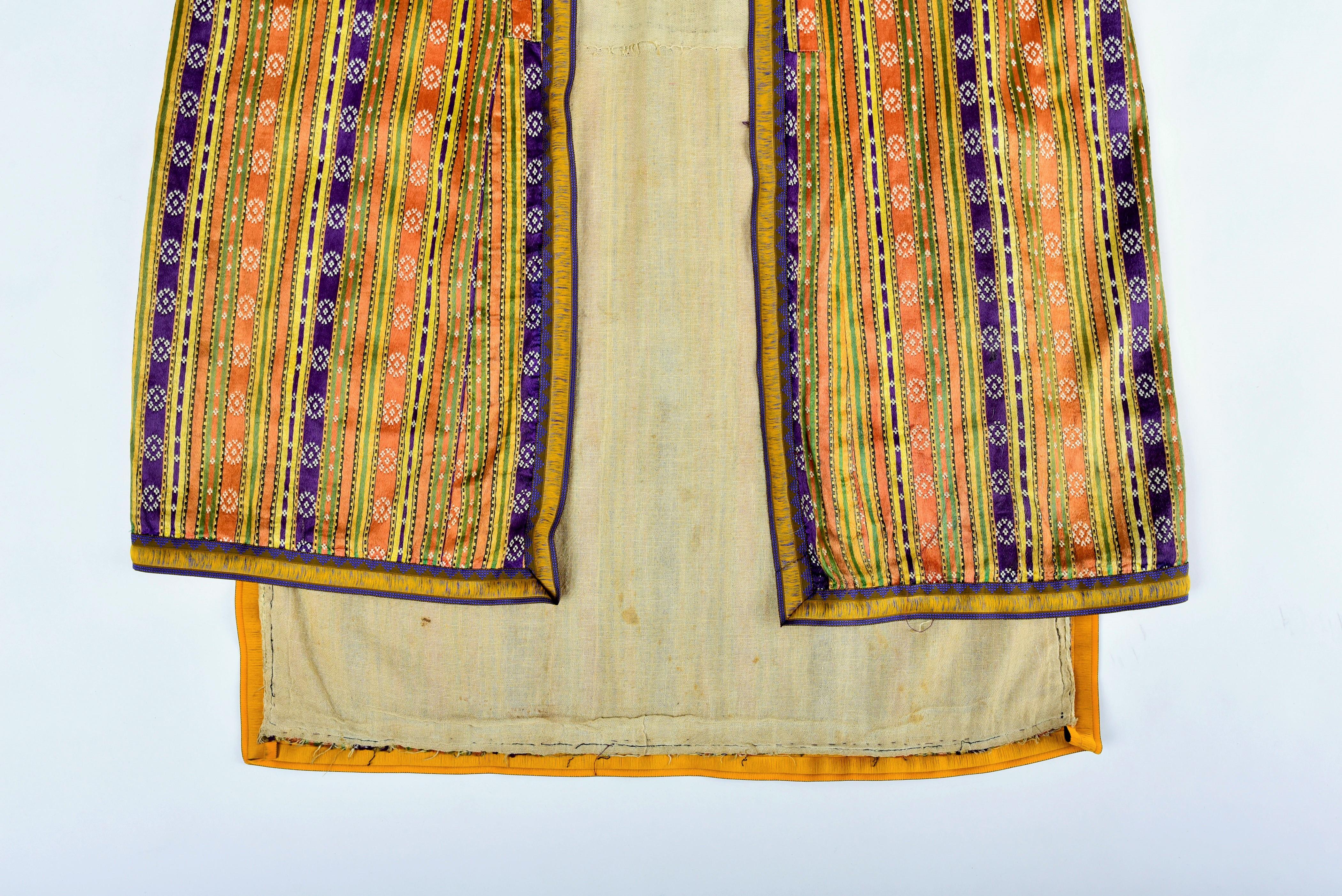 A Satin Striped Kaftan - Ottoman Empire Circa 1900 - 1920 For Sale 10