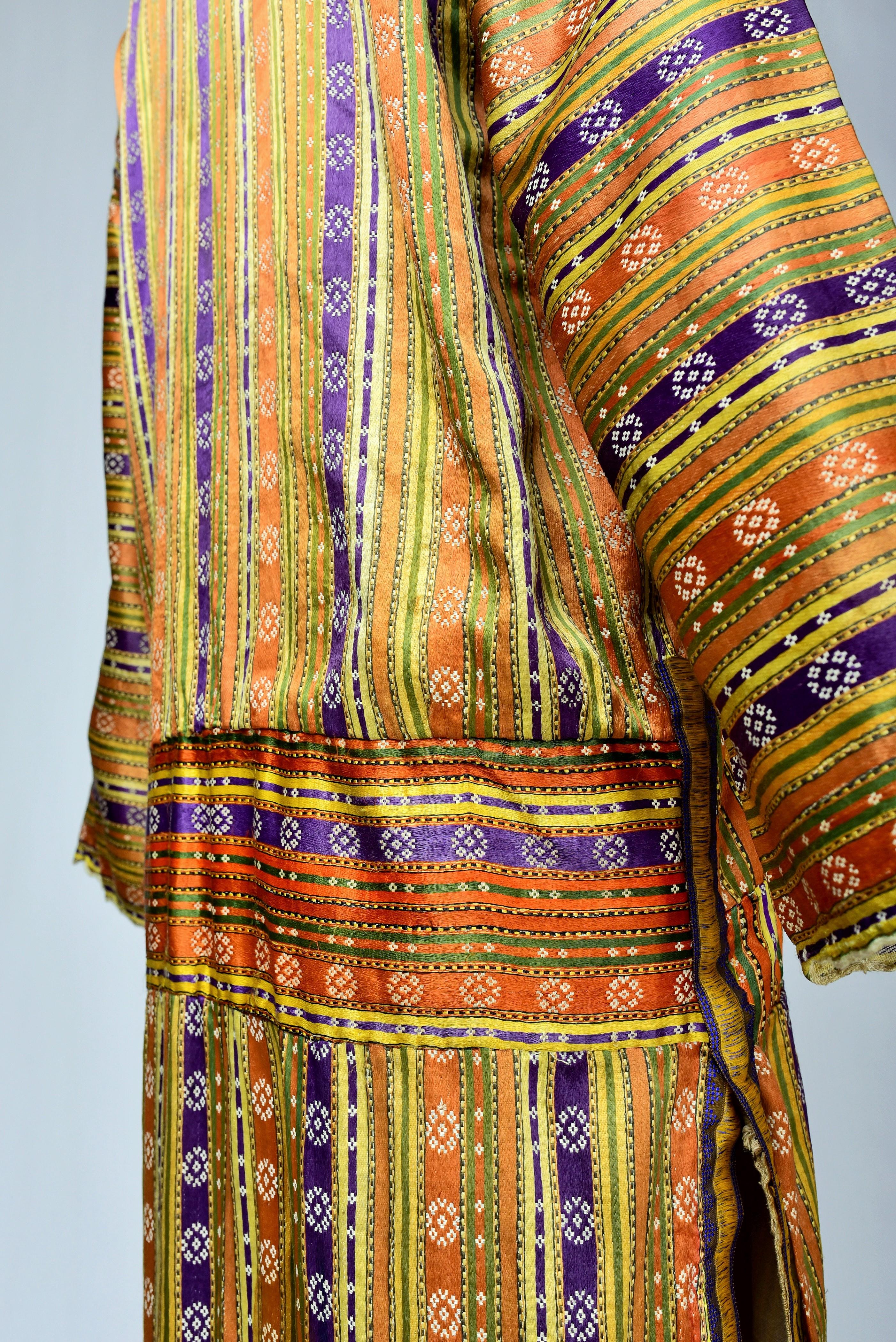 A Satin Striped Kaftan - Ottoman Empire Circa 1900 - 1920 For Sale 1