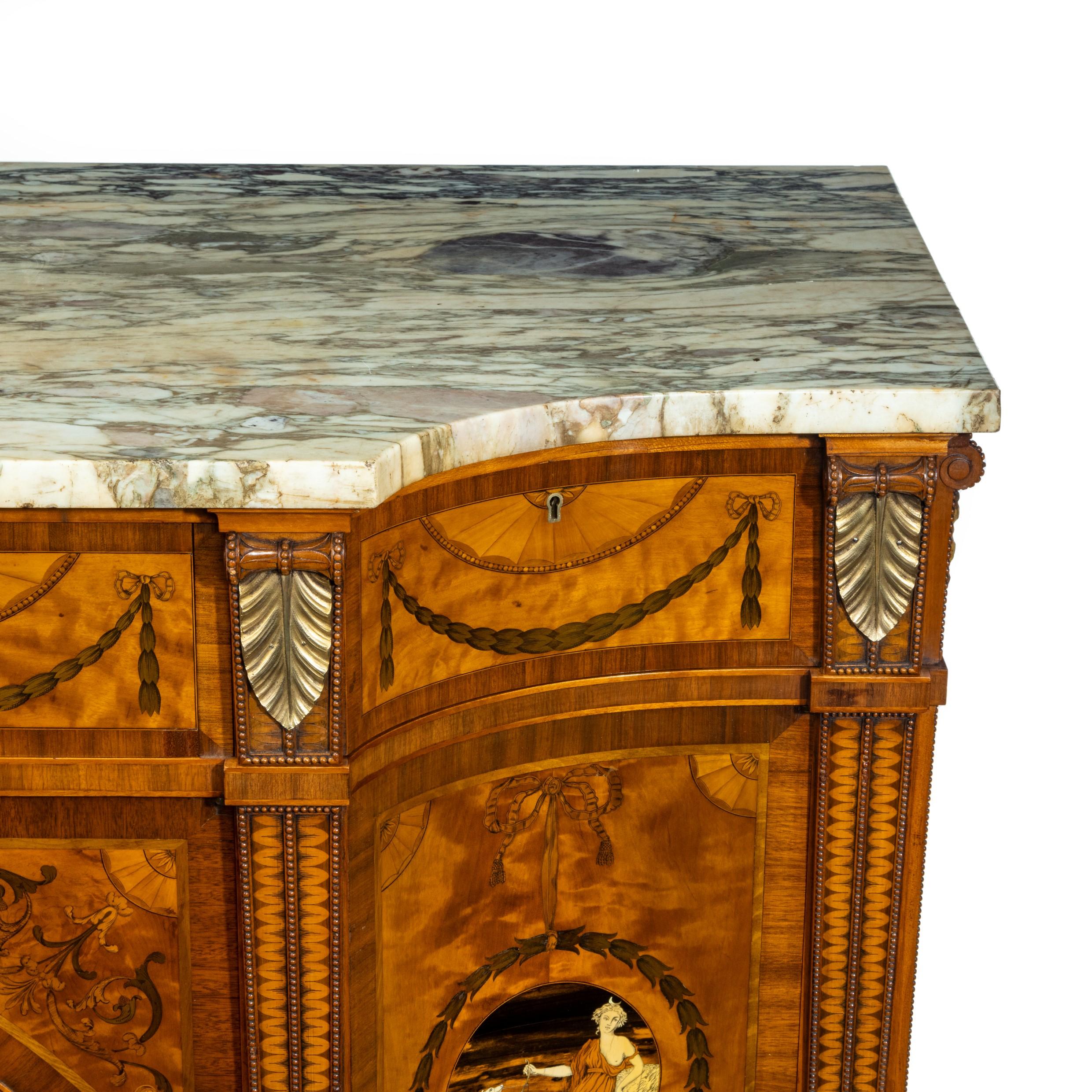 Satinwood Sheraton Revival Breakfront Marquetry Commode In Good Condition For Sale In Lymington, Hampshire