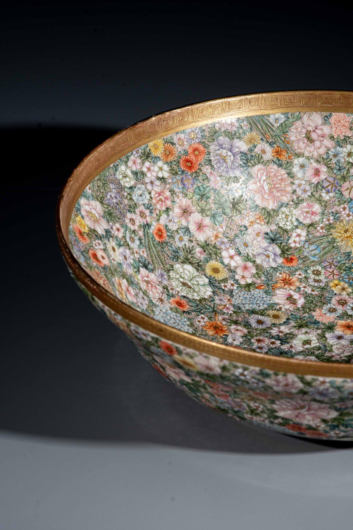 Hand-Painted A Satsuma ceramic bowl decorated with a millefiori motif, signed Kinkozan