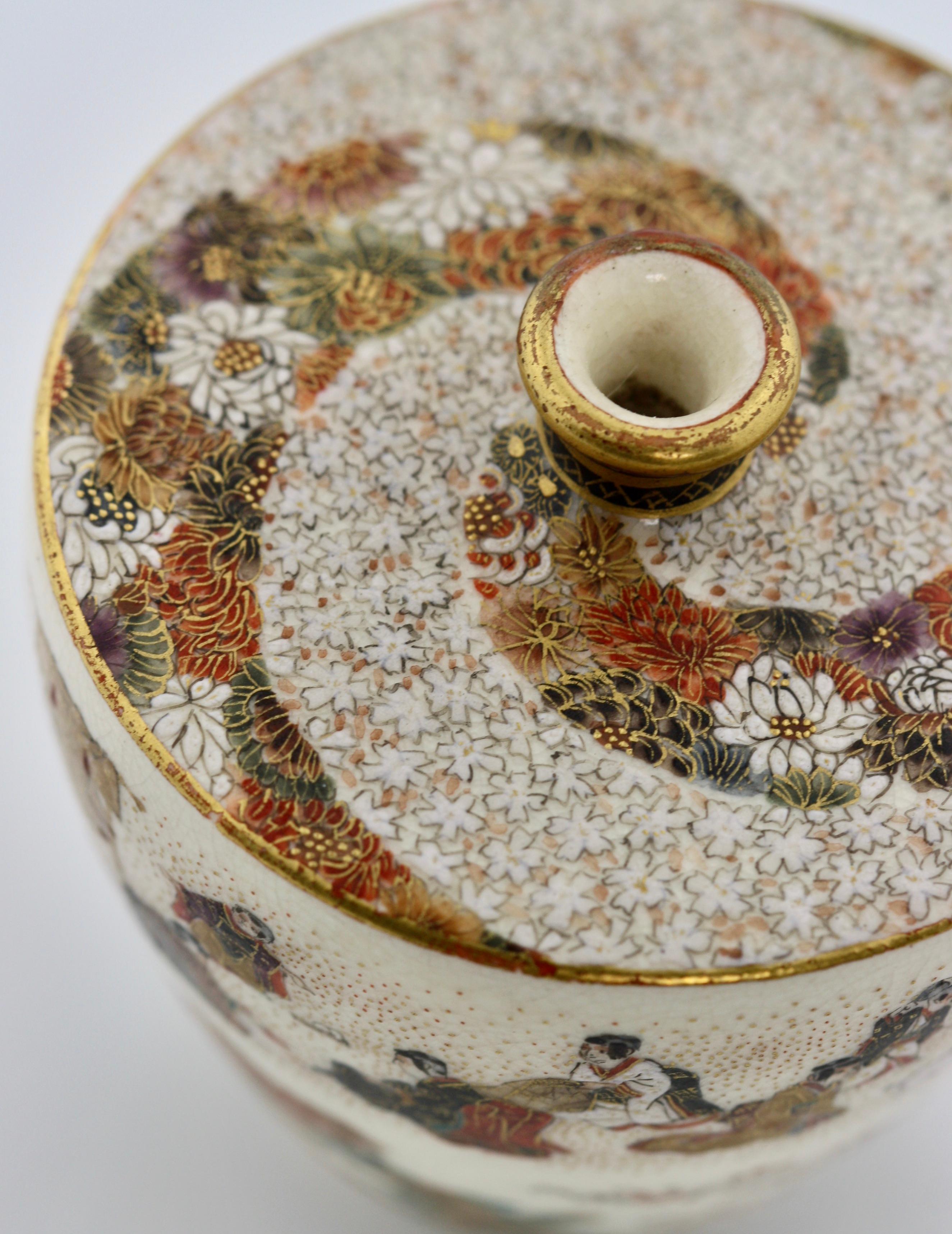 Satsuma Earthenware Flat Shouldered Ovoid Vase, Garlic Mouth by Yabu Meizan For Sale 3