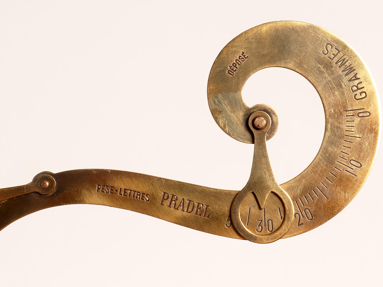 19th Century A scale weighs travel letters, France 1880.  For Sale