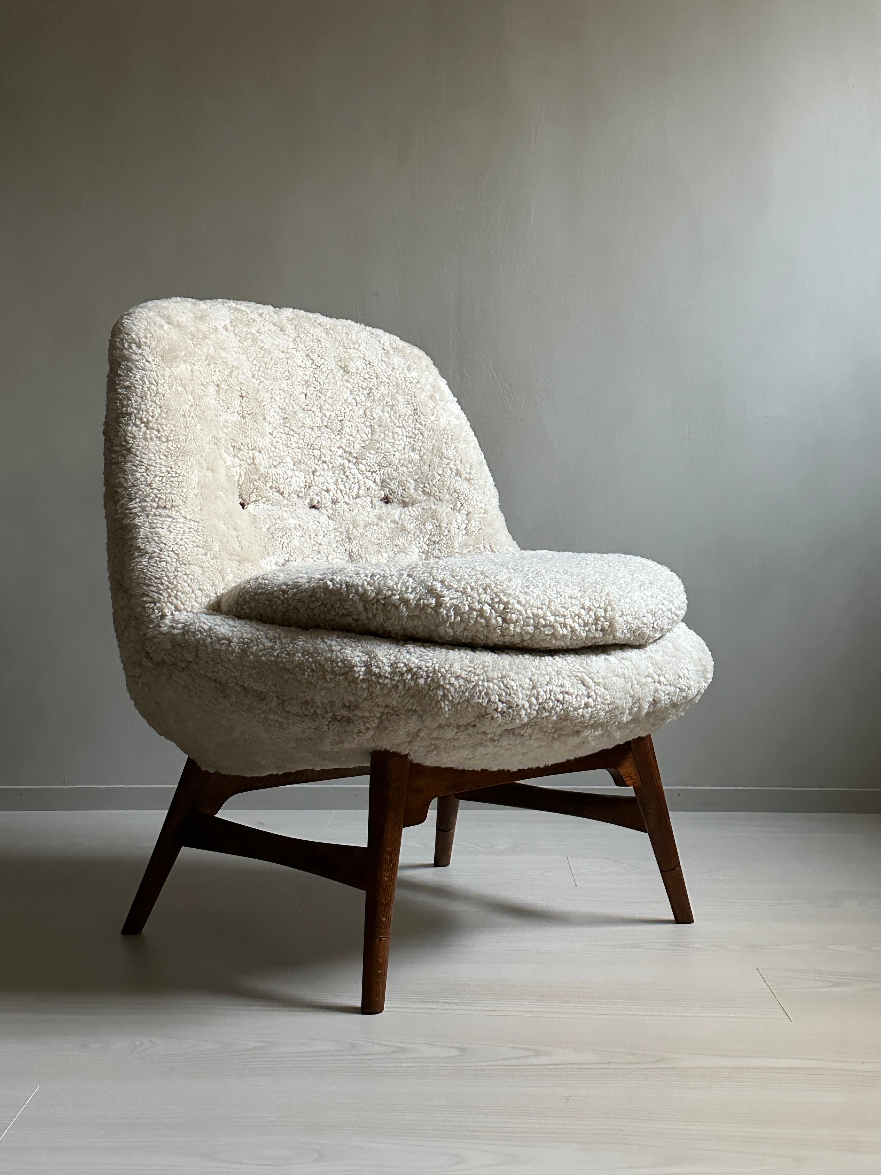 Scandinavian Modern Easy Chair in Sheepskin, 1950s 5