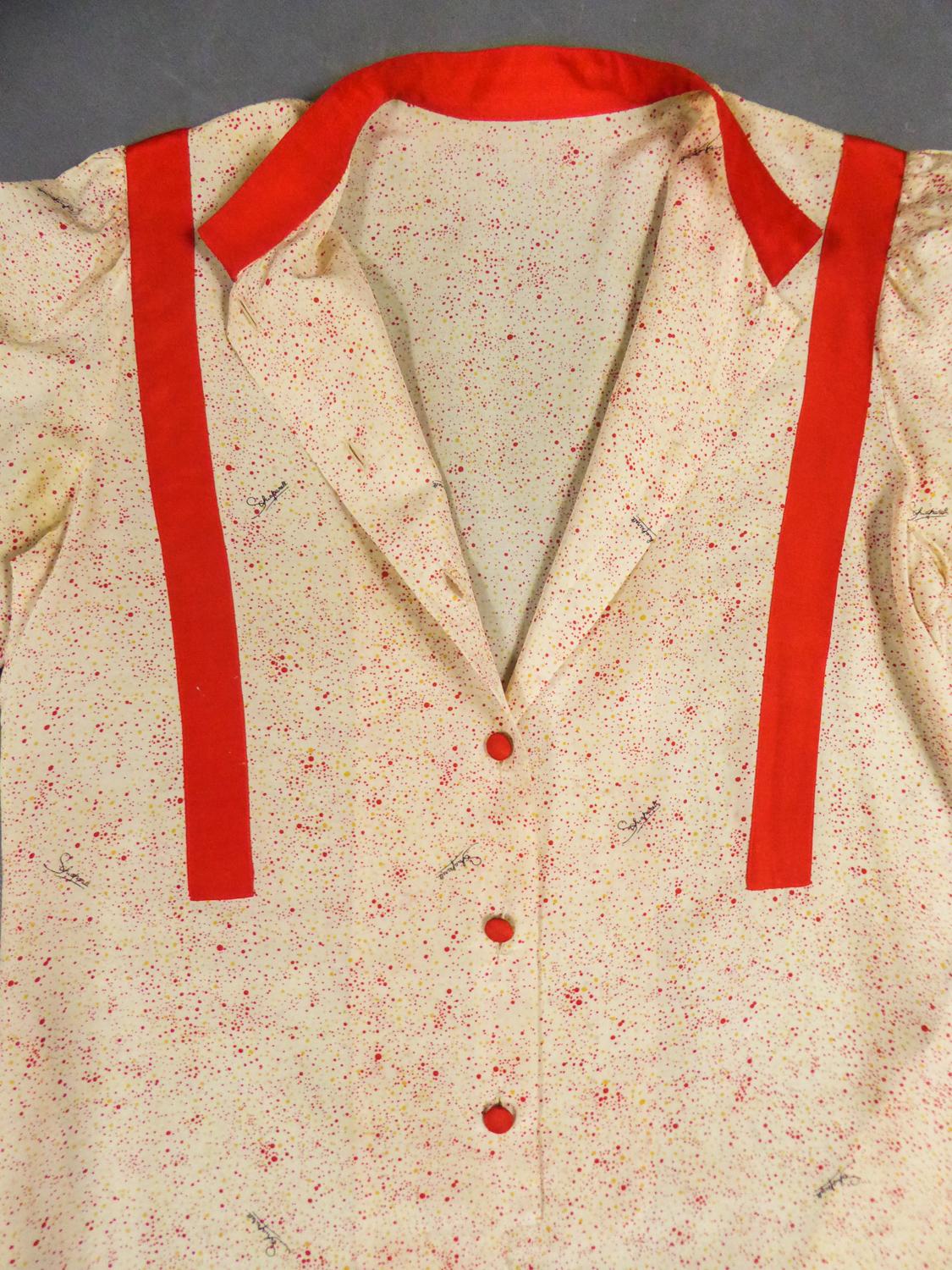 Beige A Robe-chemisier en soie imprimée de Schiaparelli Circa 2006-2012 en vente