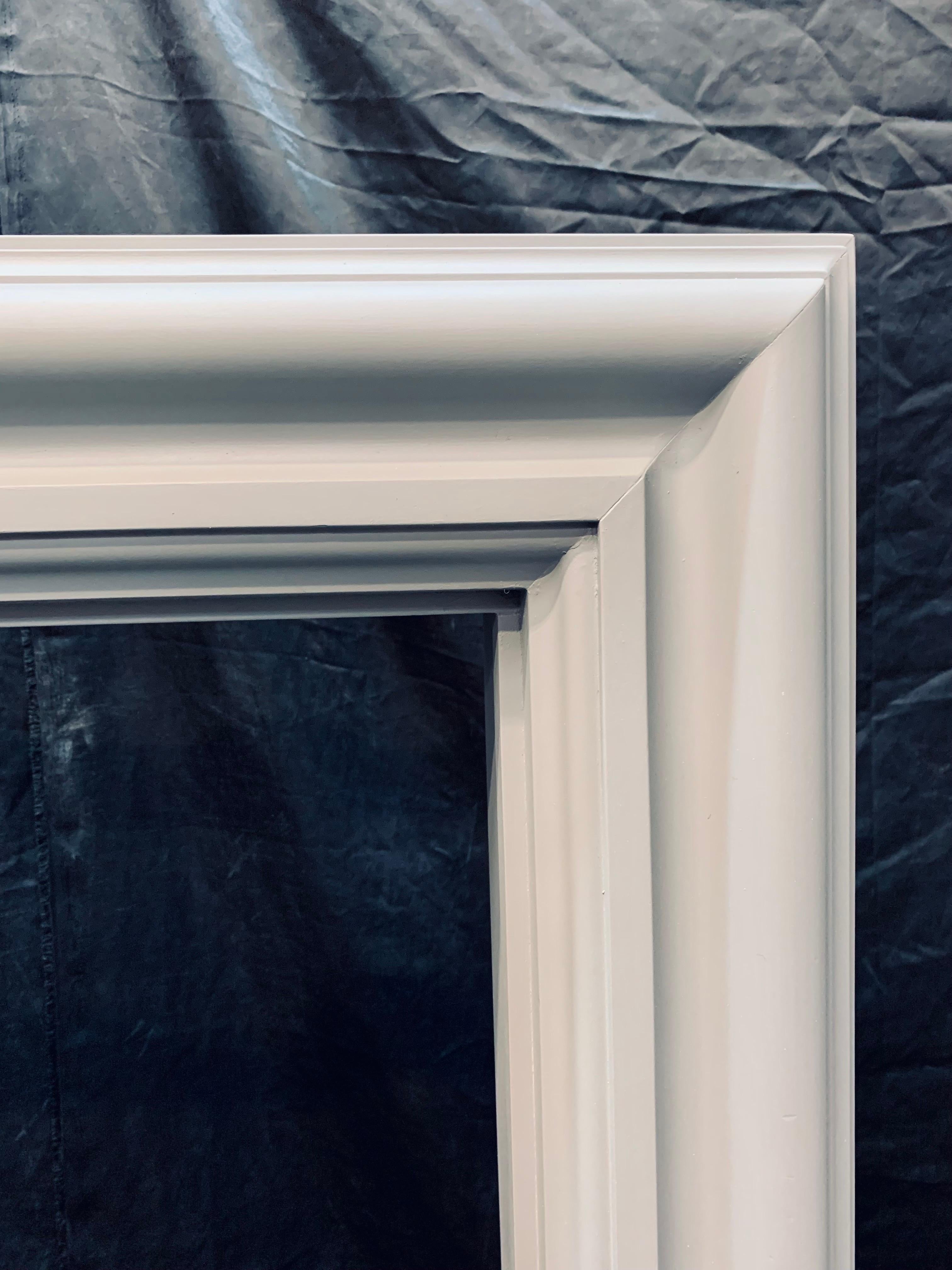 Ein schottischer edwardianischer Bolection-Kaminsims aus Hartholz. (Schottisch) im Angebot