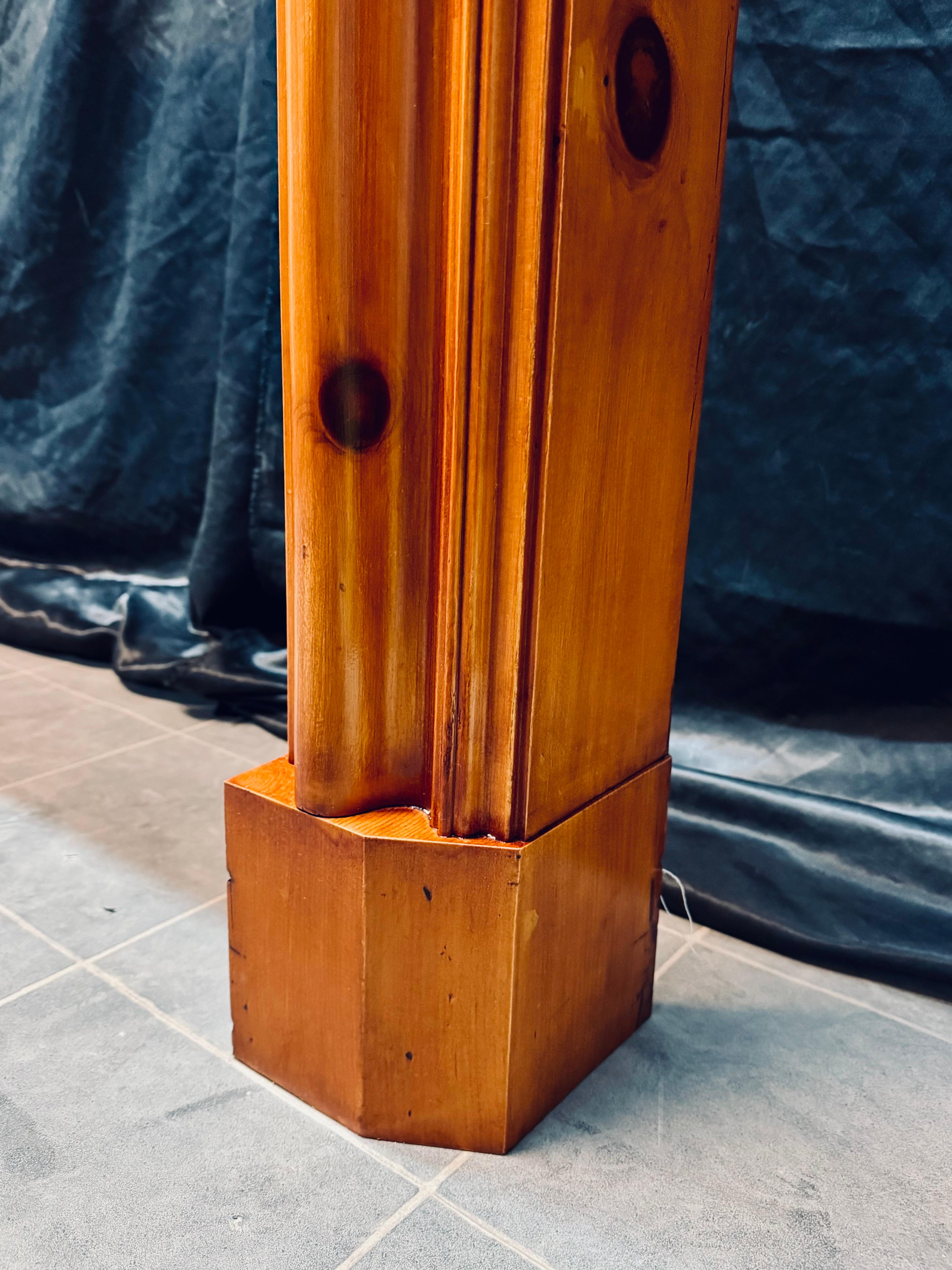 A Scottish Edwardian Scots Pine Bolection Fireplace Surround. In Good Condition For Sale In Edinburgh, GB