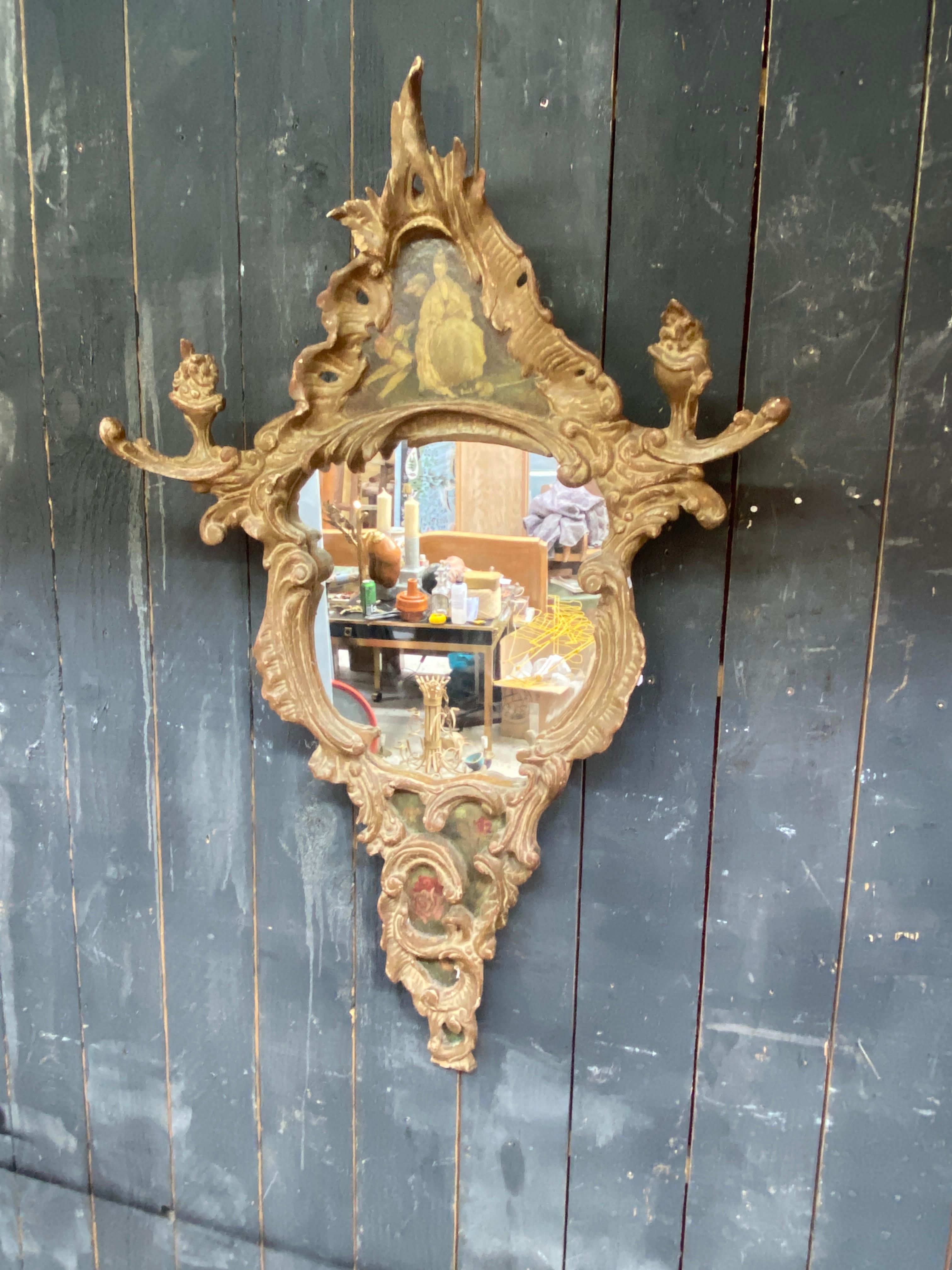 A scrolled mirror in carved and patinated molded wood painted with chinese  XIXè For Sale 1