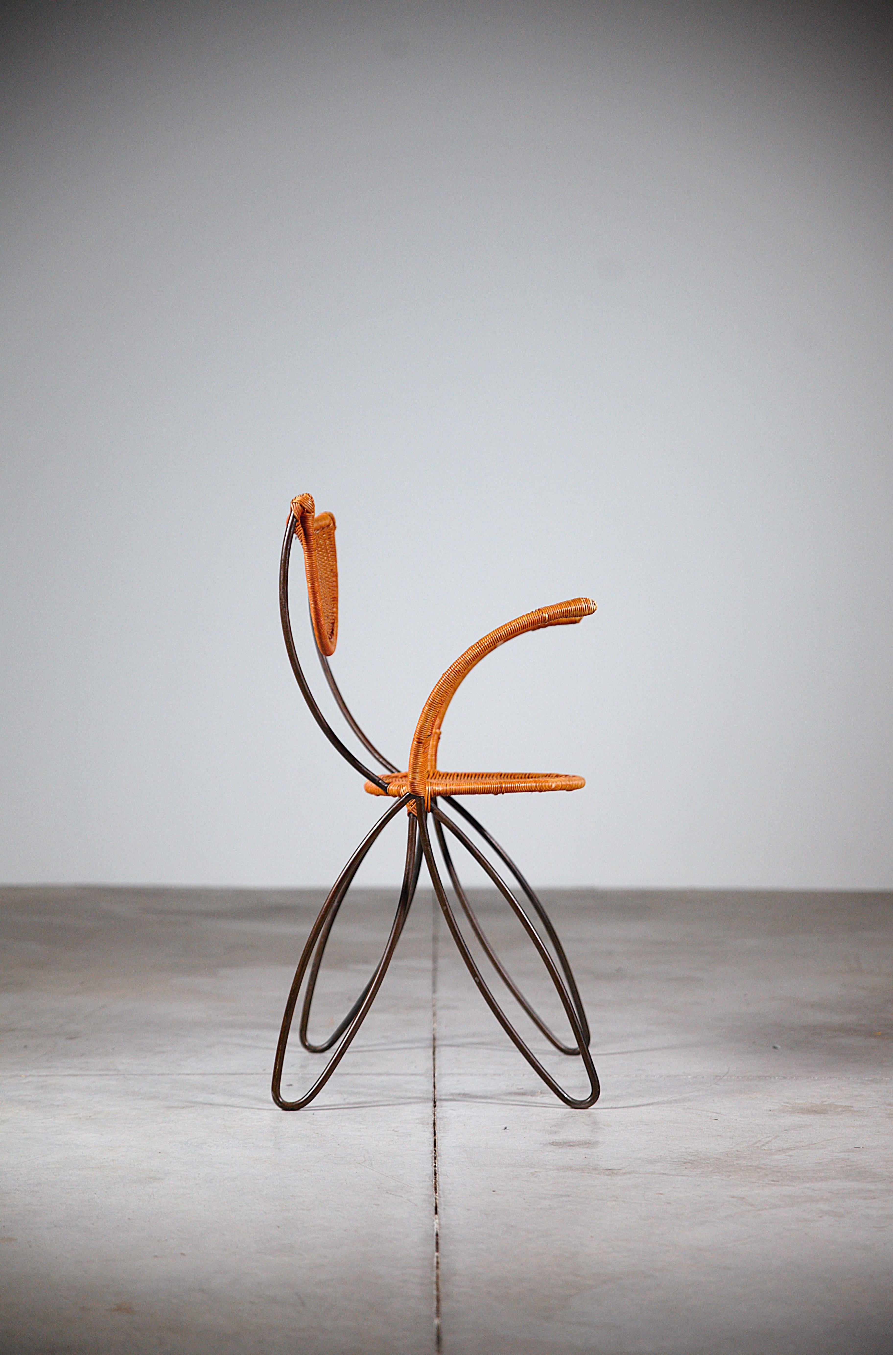 A sculpural armchair by François Liguori Sète France 1990s.

Nice drawing and comfortable.

Quality work.


